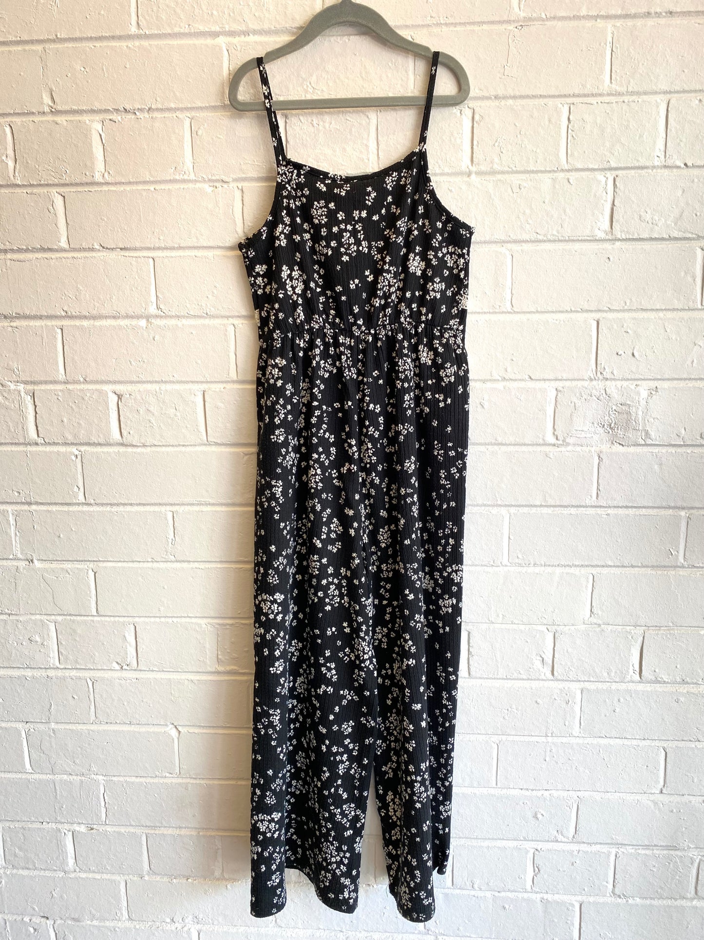 Zara Black floral jumpsuit - Size 10