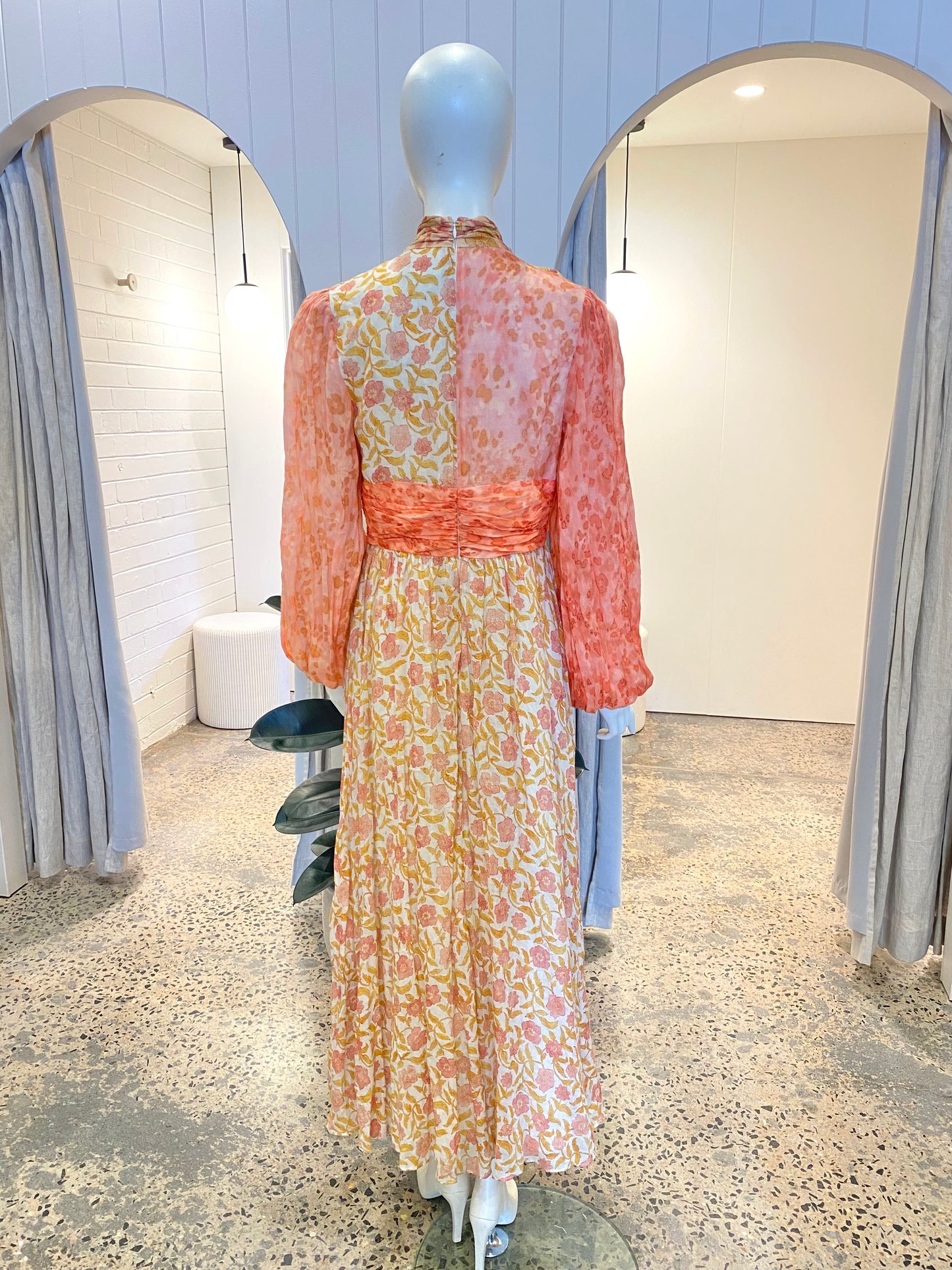 Kate Ford the Argos Neck Tie Gown - Size 2 (10)