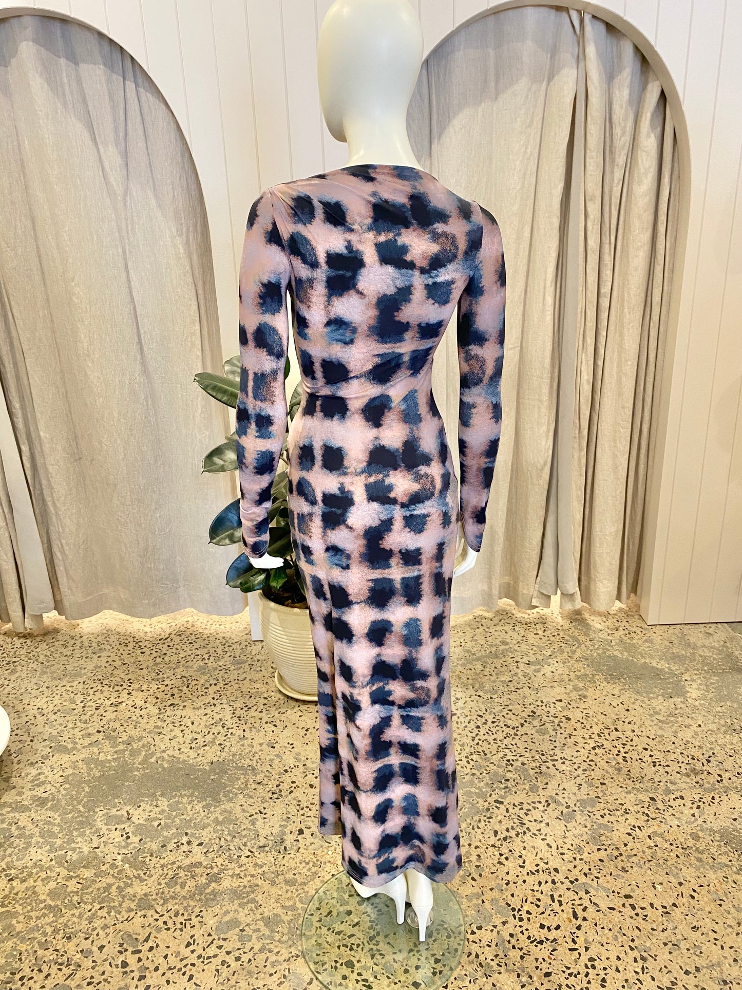 Suboo Shibori Long Sleeve Ruched Maxi Dress in Tortoiseshell