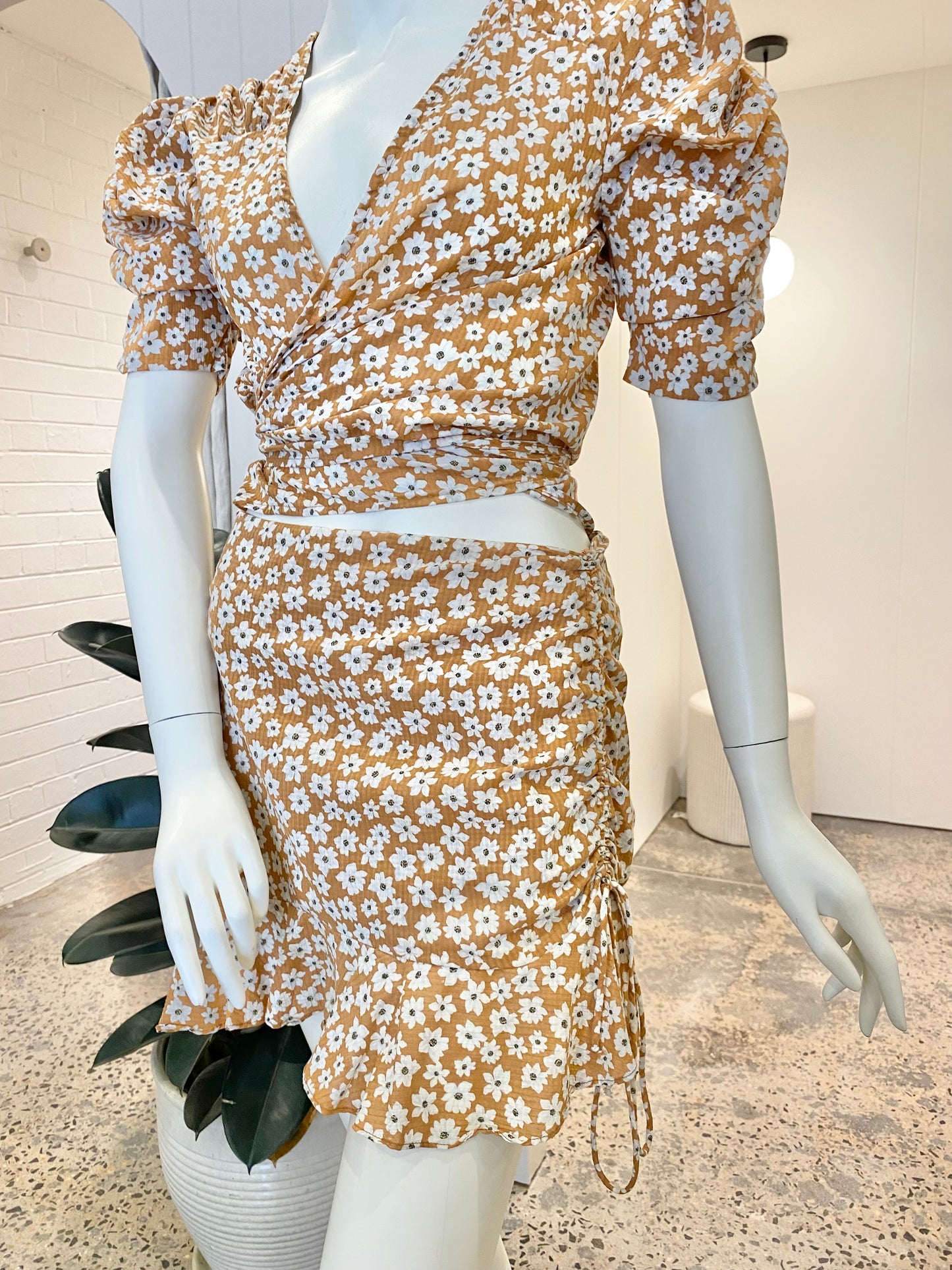 Bec and Bridge Zoe Skirt and Top Set - Size 10
