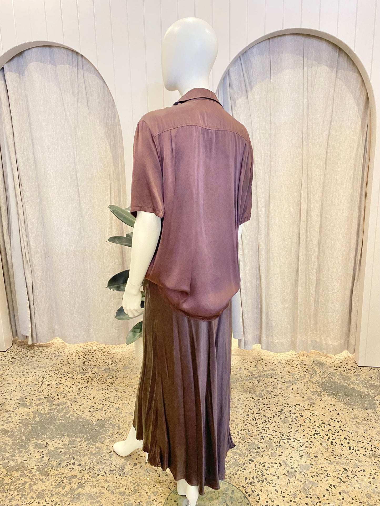Silk Laundry Silk Chocolate Shirt and Skirt Set - Size XL
