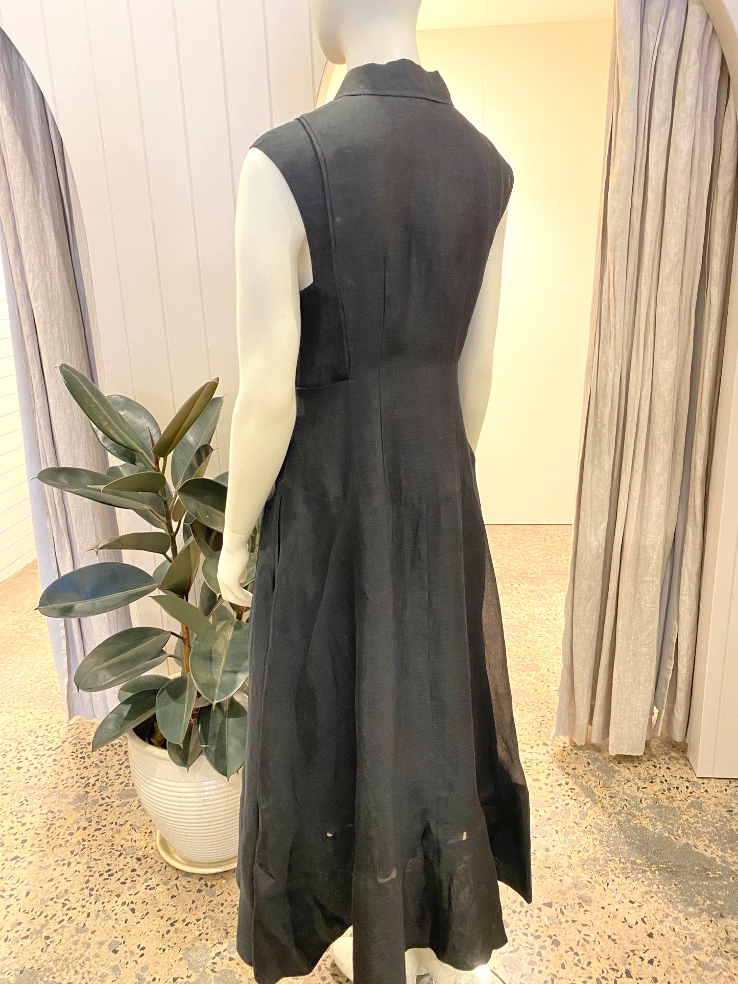 Country Road Darted Maxi Shirtdress - Size 10