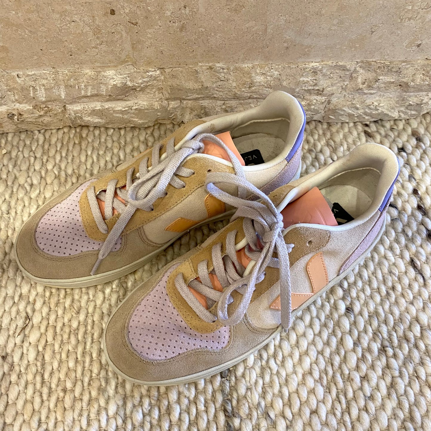 Veja V-10 Suede Sneakers - Size EU 40 / UK 6.5