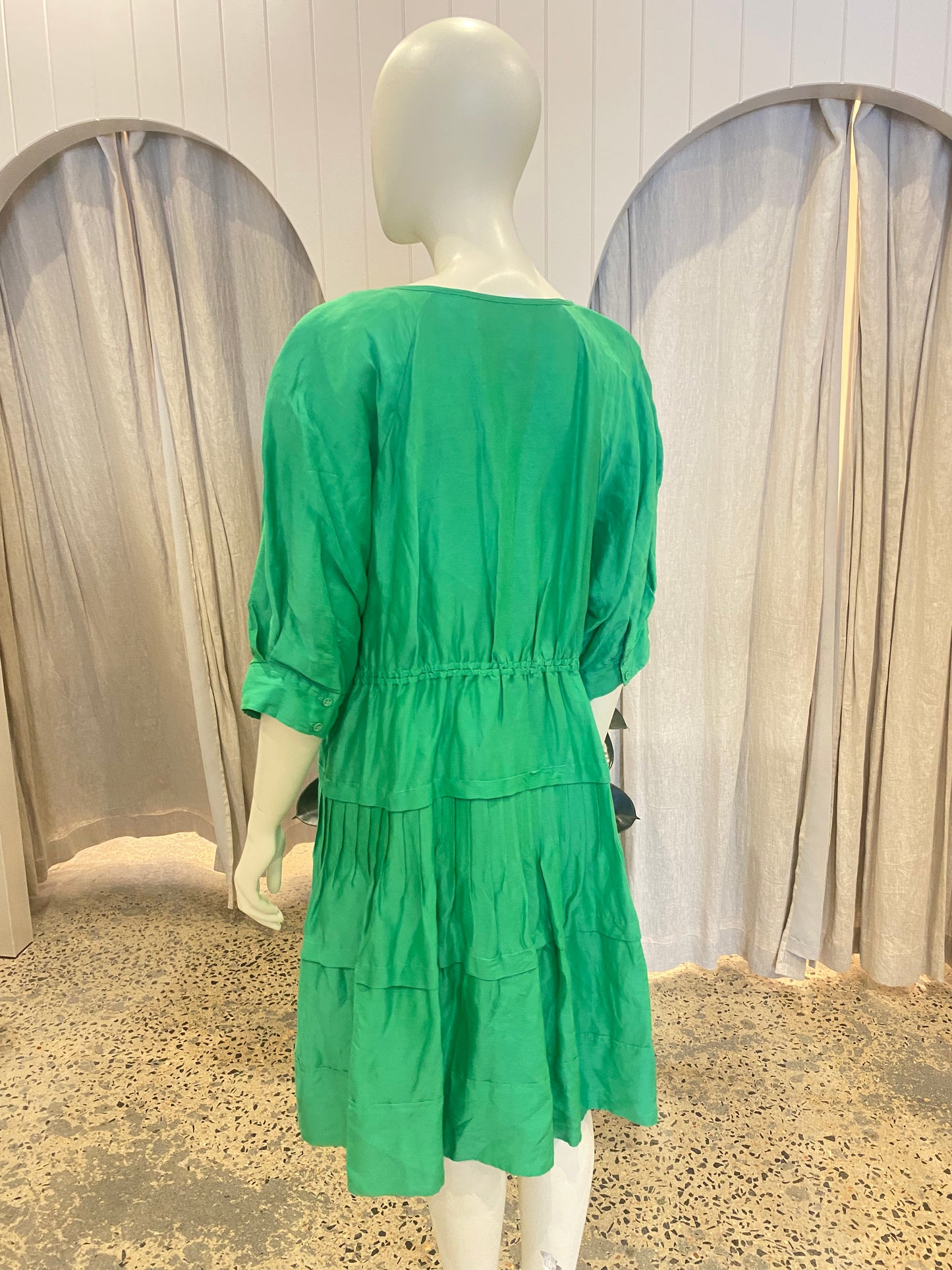 Country Road Linen Silk Mini Dress in Green - Size 16