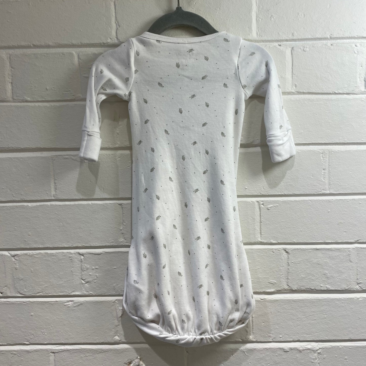Pure baby white leaf sleepsuit - size 000