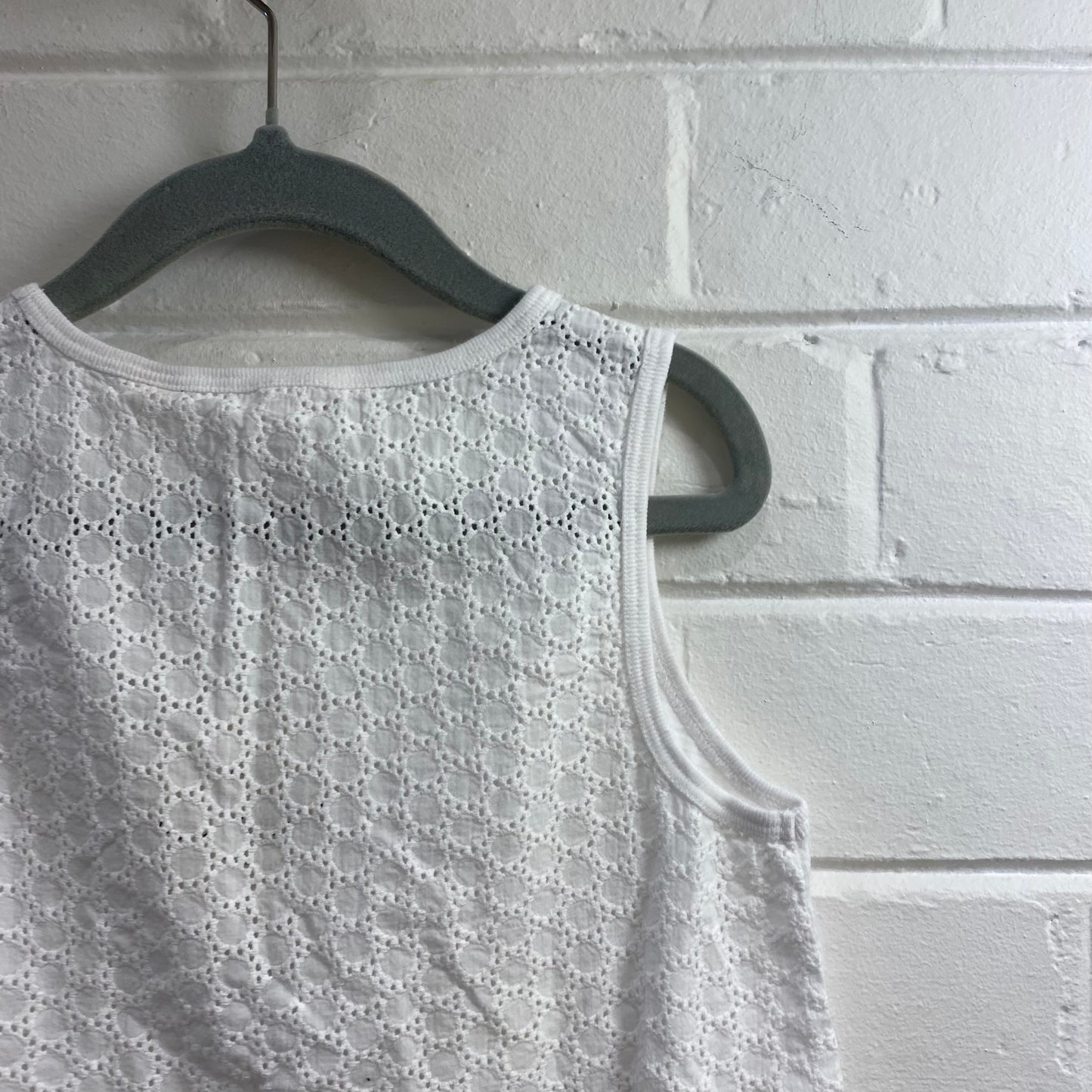 Country Road White Tank Top - Size 7