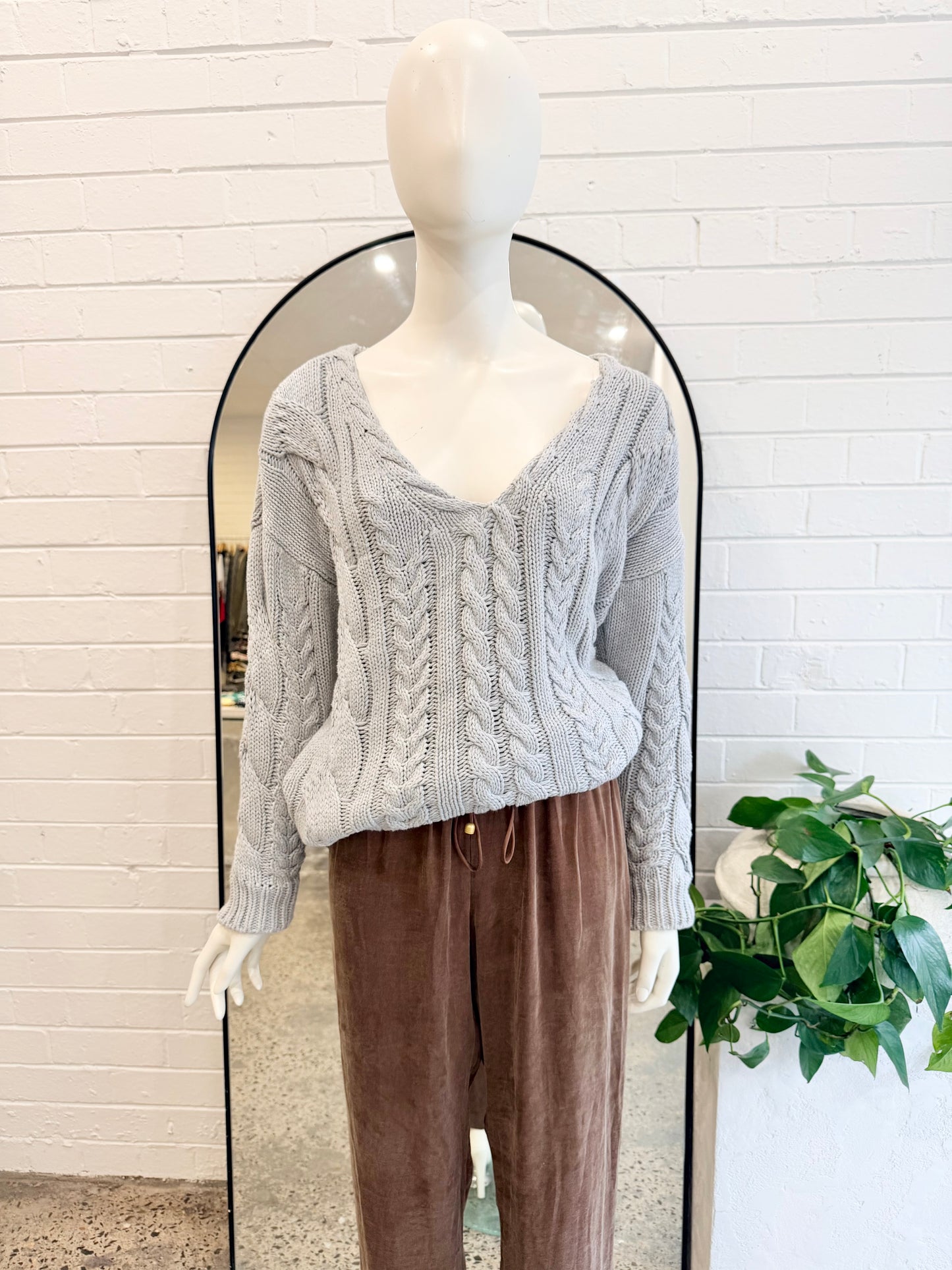 Viktoria and Woods Grey Oversized Cable Knit Jumper - Size 4 (12-14)