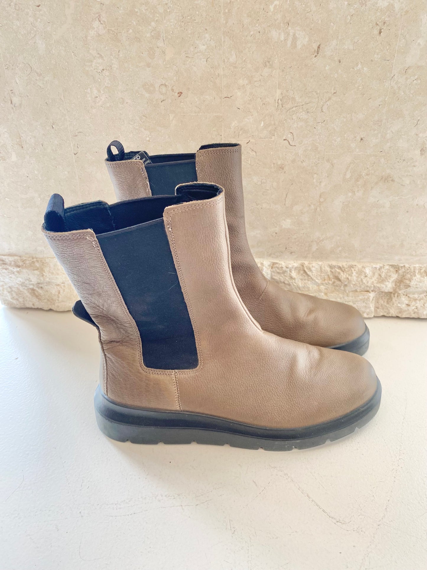 Ecco Grey Brown Nouvelle Boot - Size 40