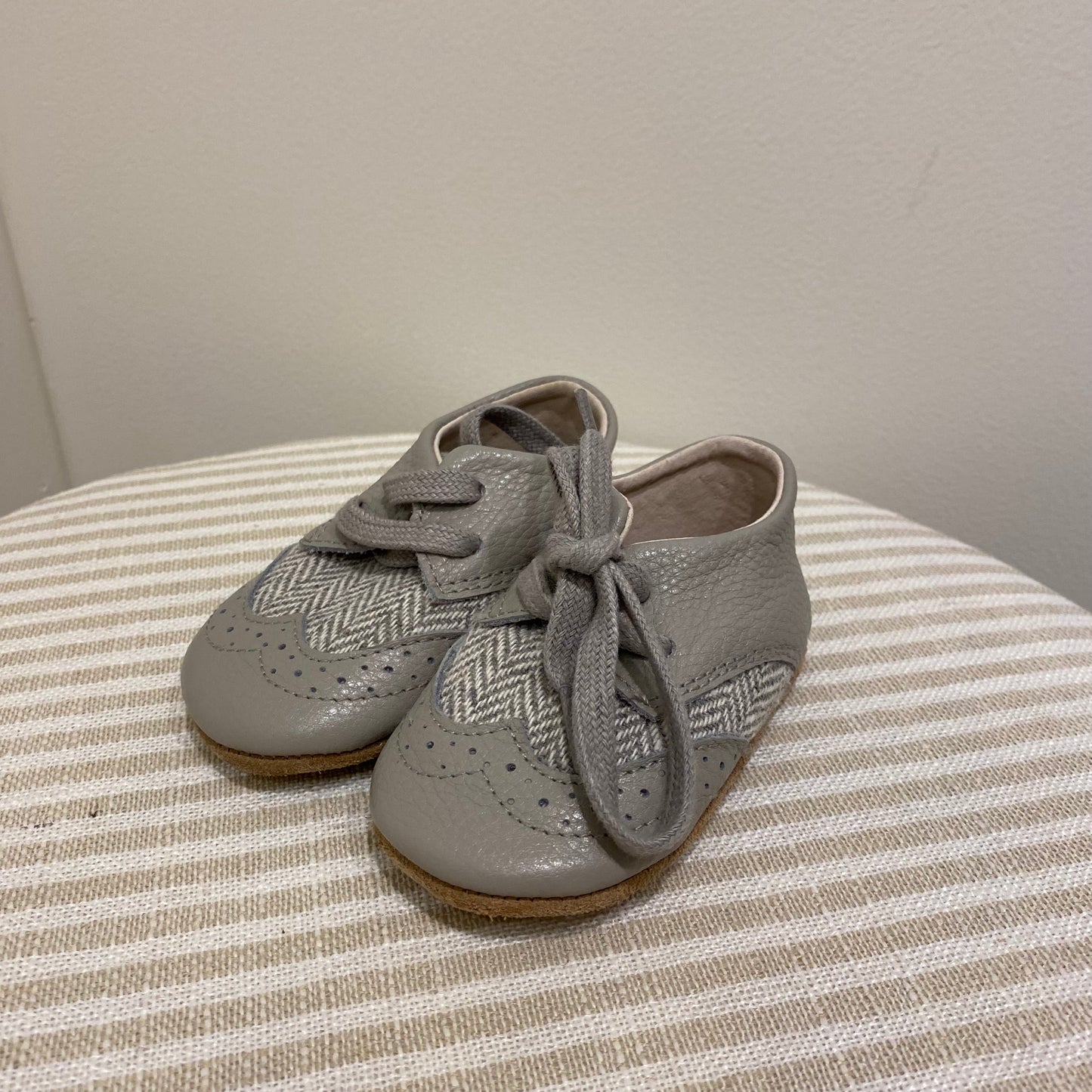 Mil & Co. Frankie Baby Shoes - Size 3 (11cm)