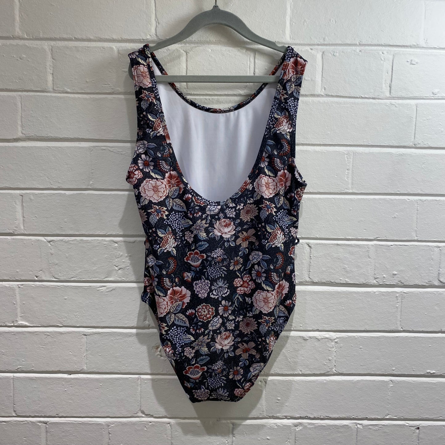 Olga Valentine floral swimsuit - size 12