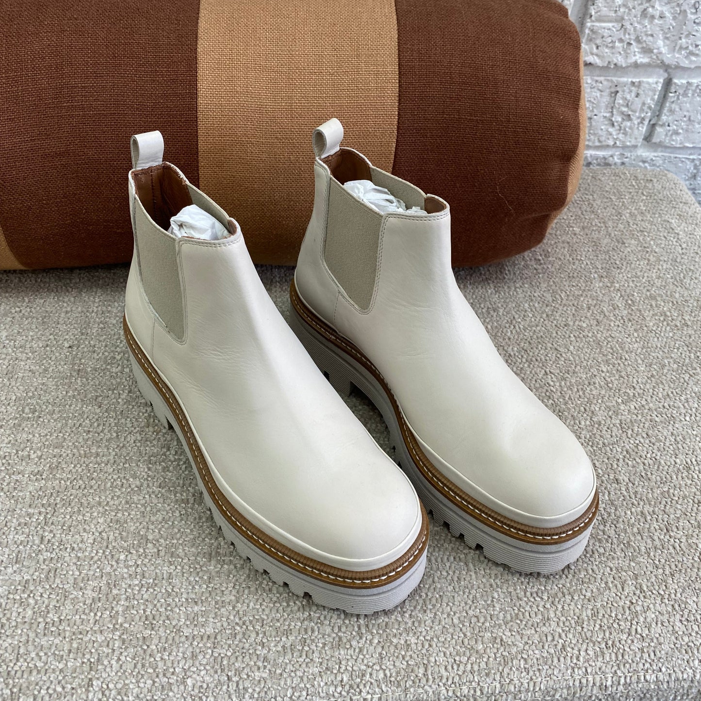 La Canadience Yael Off White Boot - Size 36.5