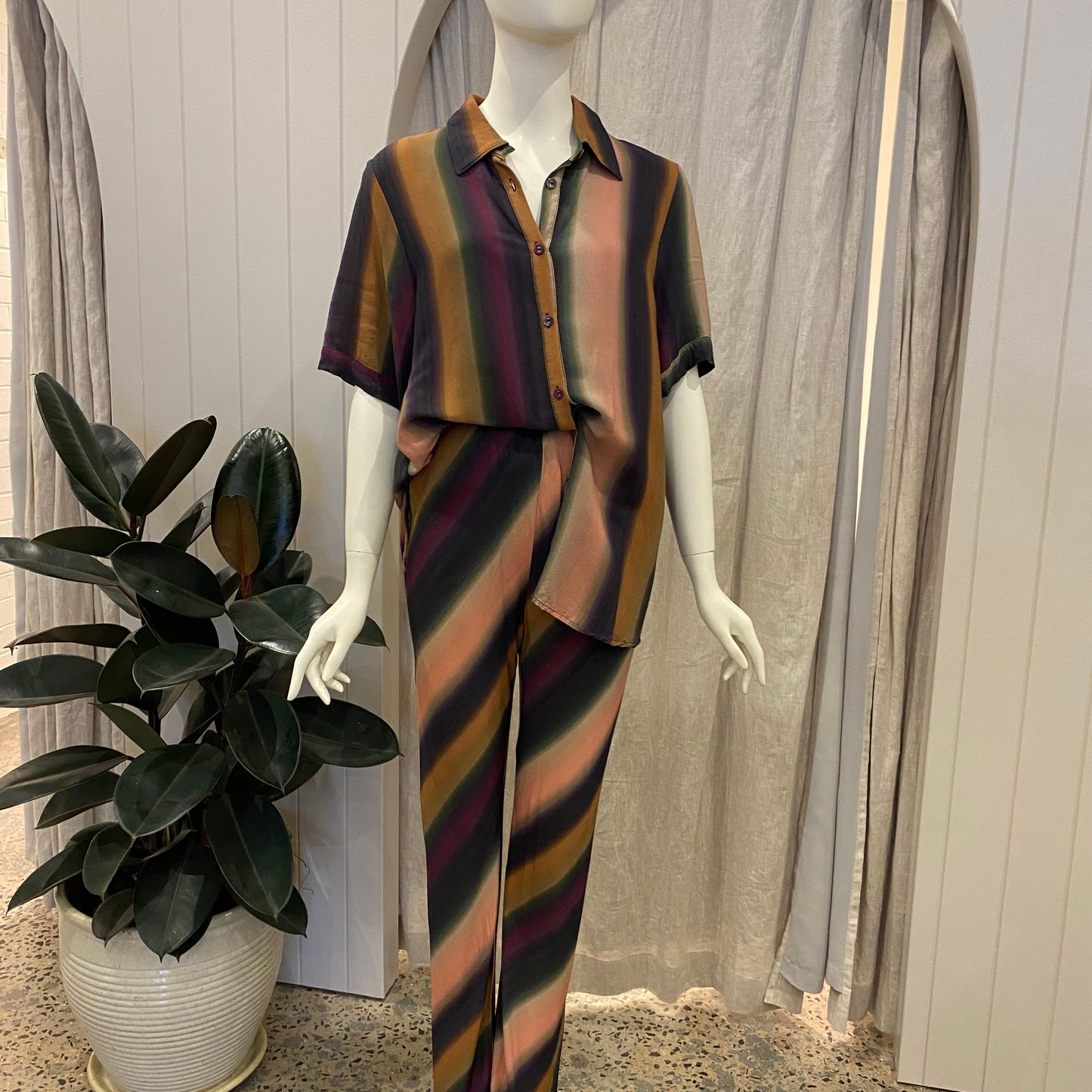 Dissh Lulu Ombré Shirt and Pant Set - Size 6