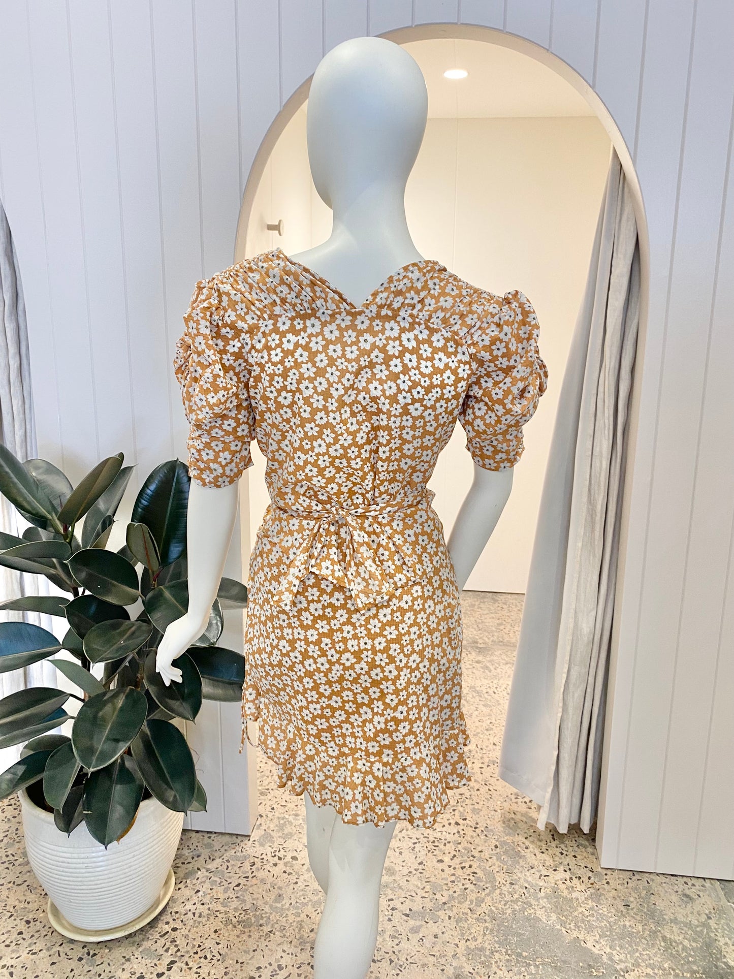 Bec and Bridge Zoe Skirt and Top Set - Size 10