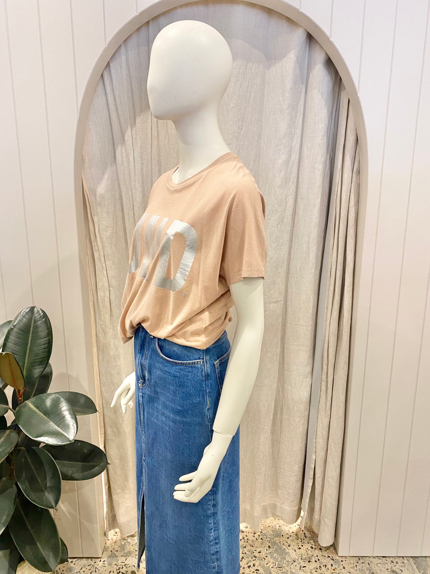 Baum und Pferdgaten Tan Logo Tee - Size L (12)