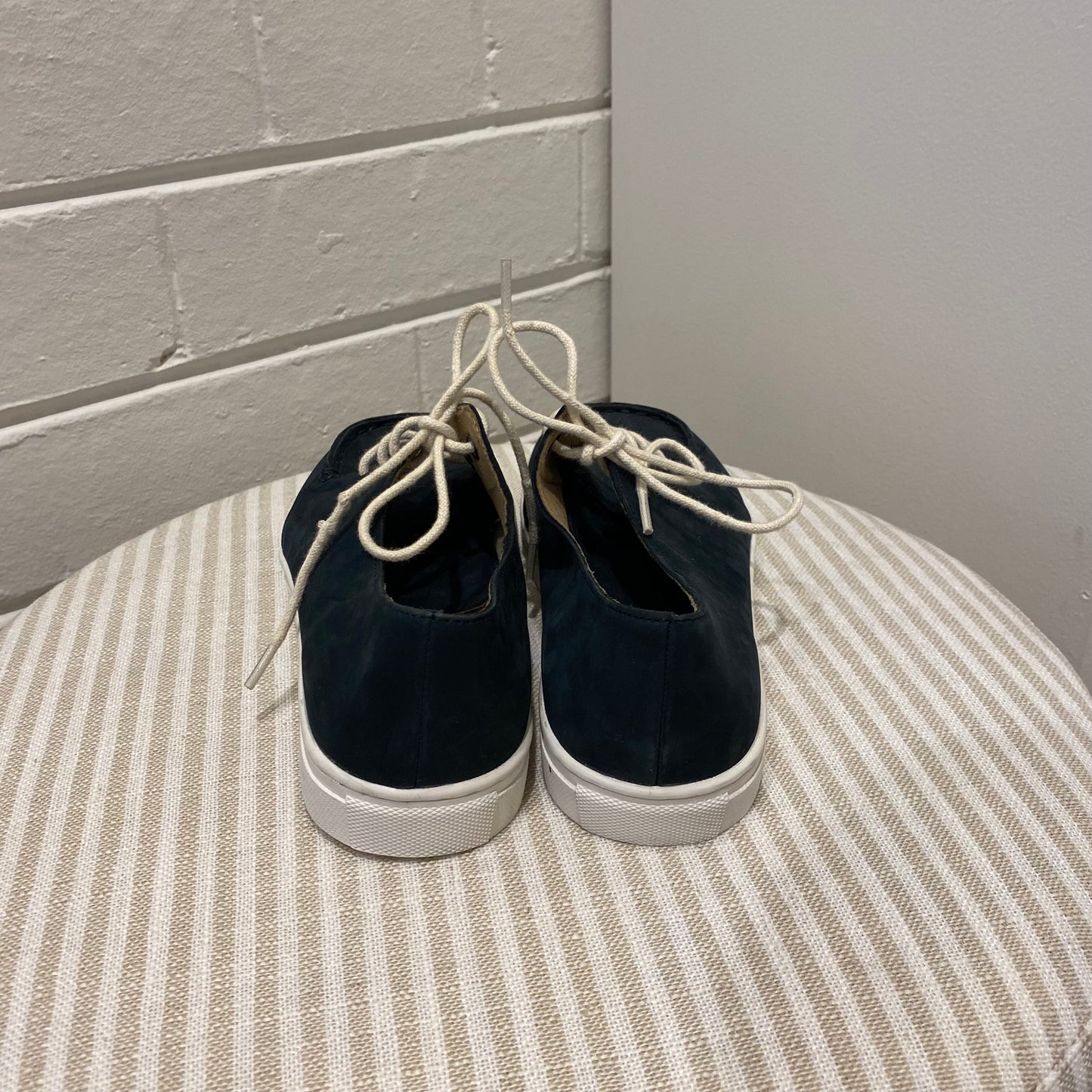 Country Road Leather Lace Up Shoe - Size 32