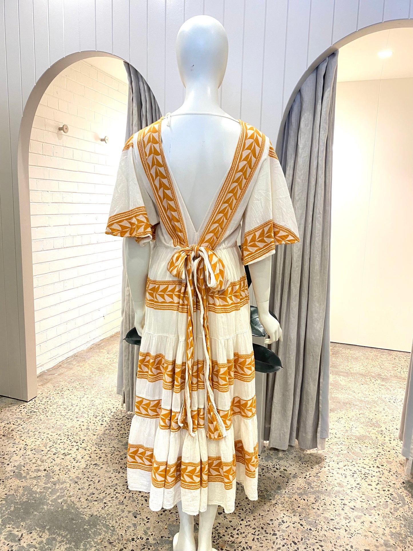 Pearl & Caviar Embroidered Midi Dress - Size M/L (12/14)