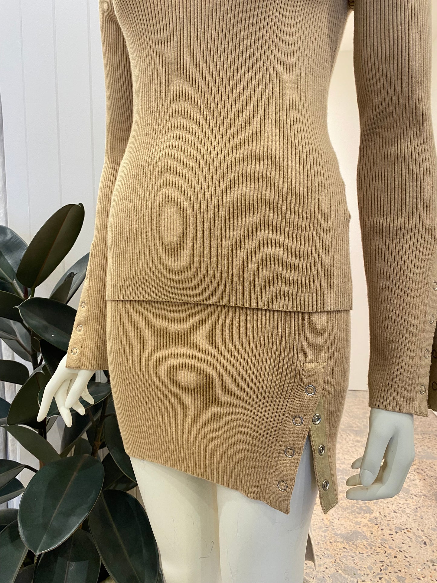 Henne Almond Amalia Skirt - Size S