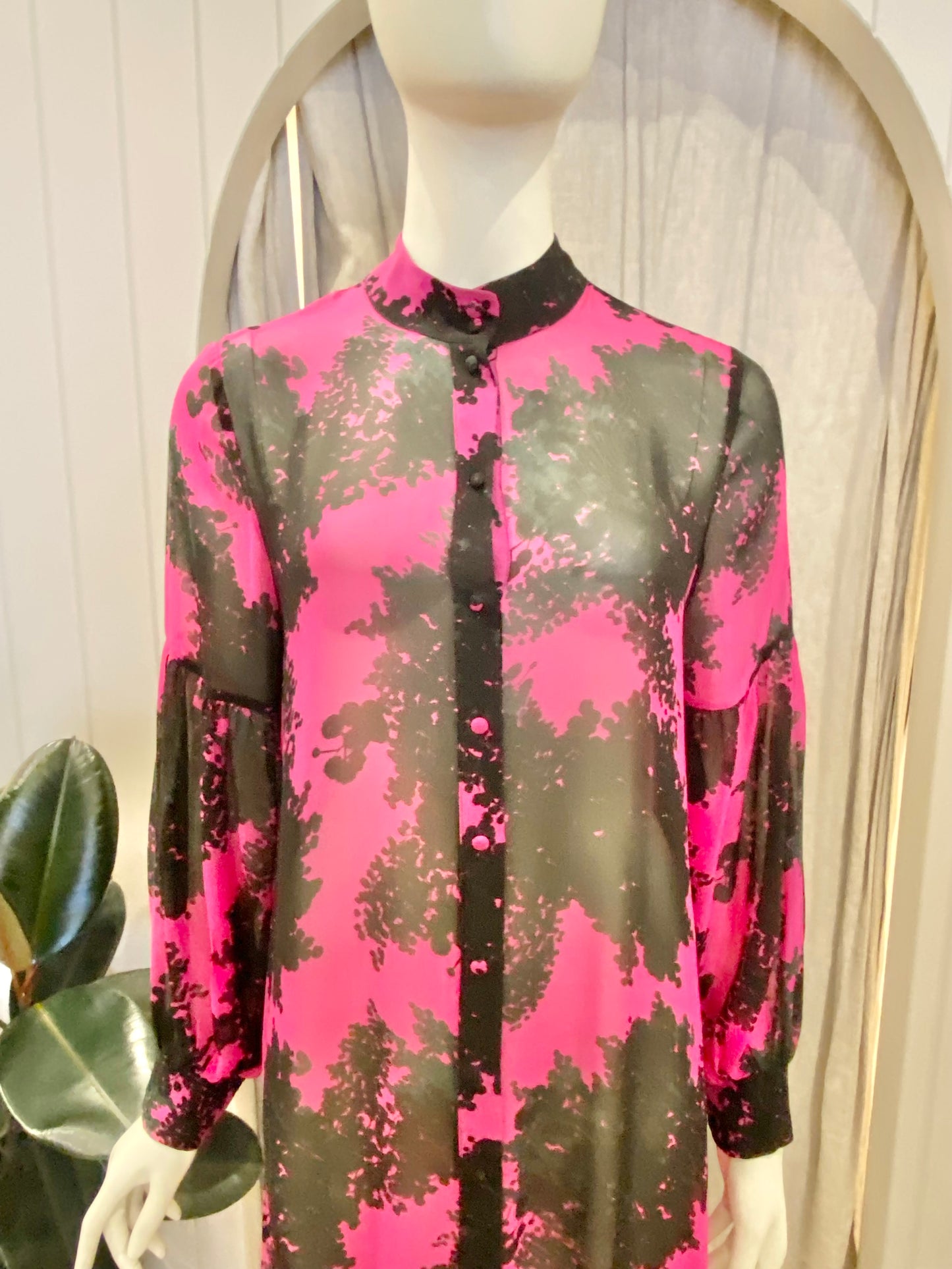Husk fuscia and black floral maxi dress - Size 10