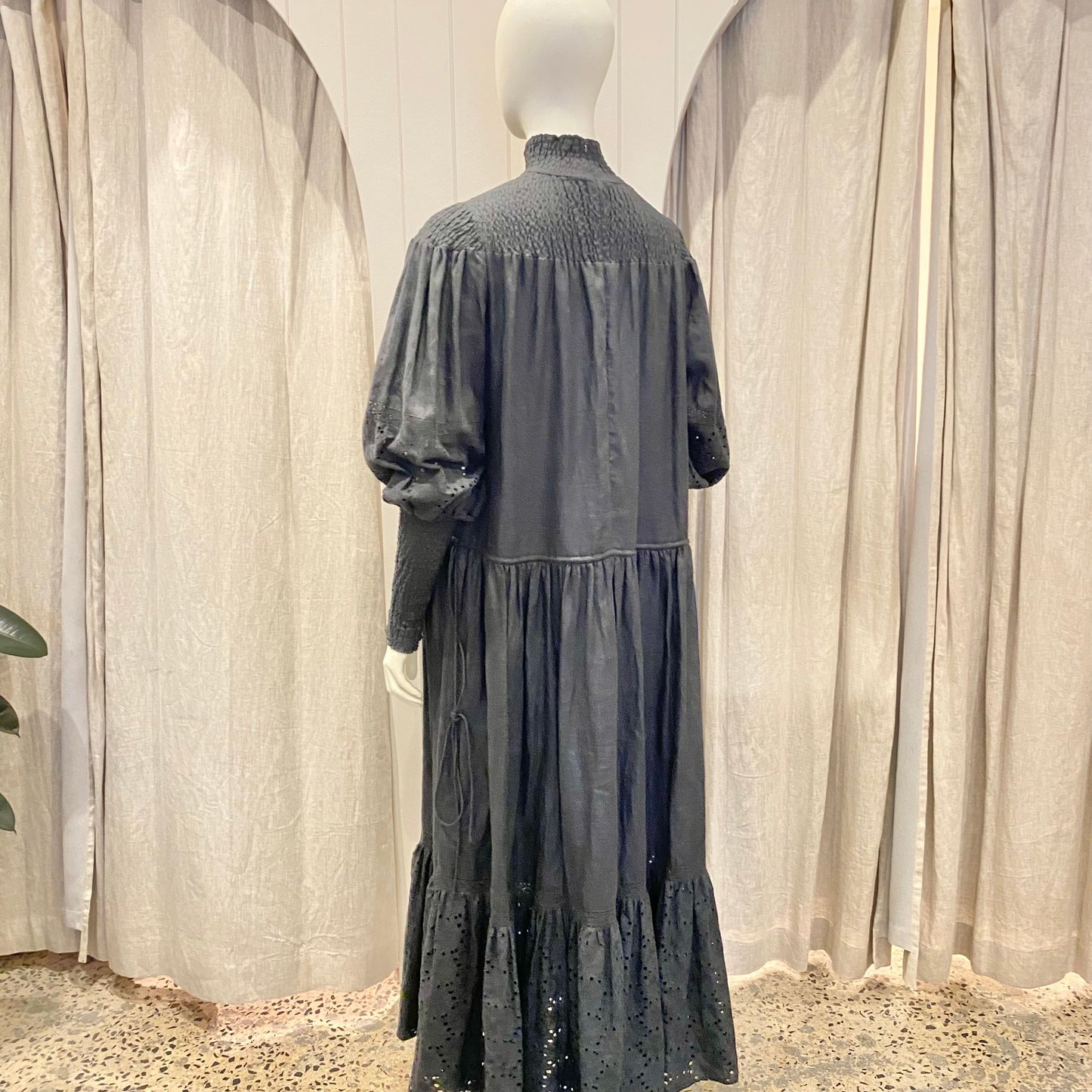 Joslin Lucianna Linen Smock Dress in Black - Size 8