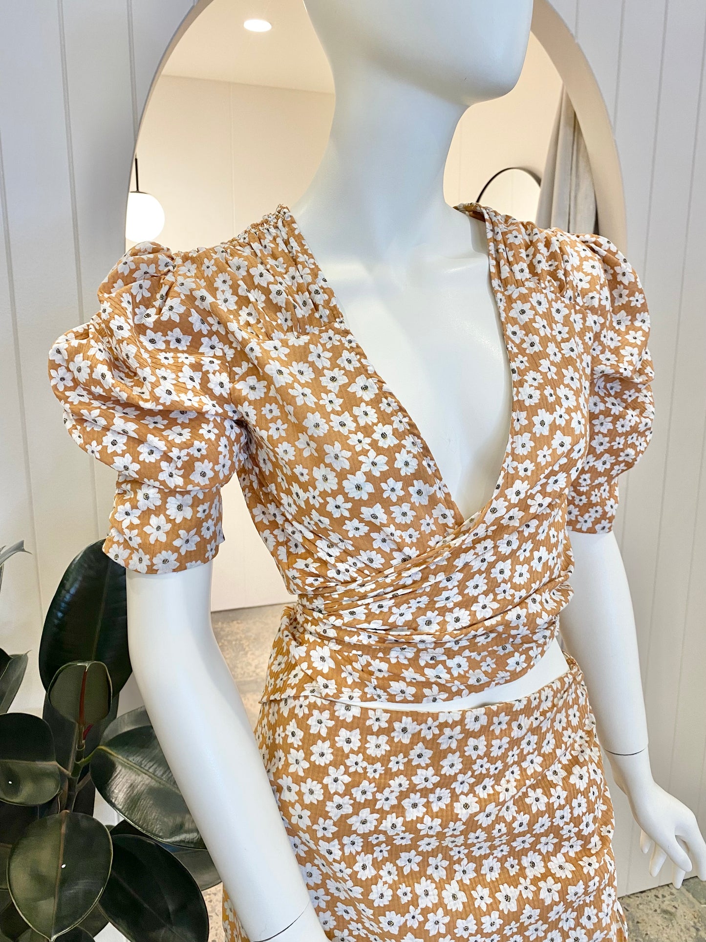 Bec and Bridge Zoe Skirt and Top Set - Size 10