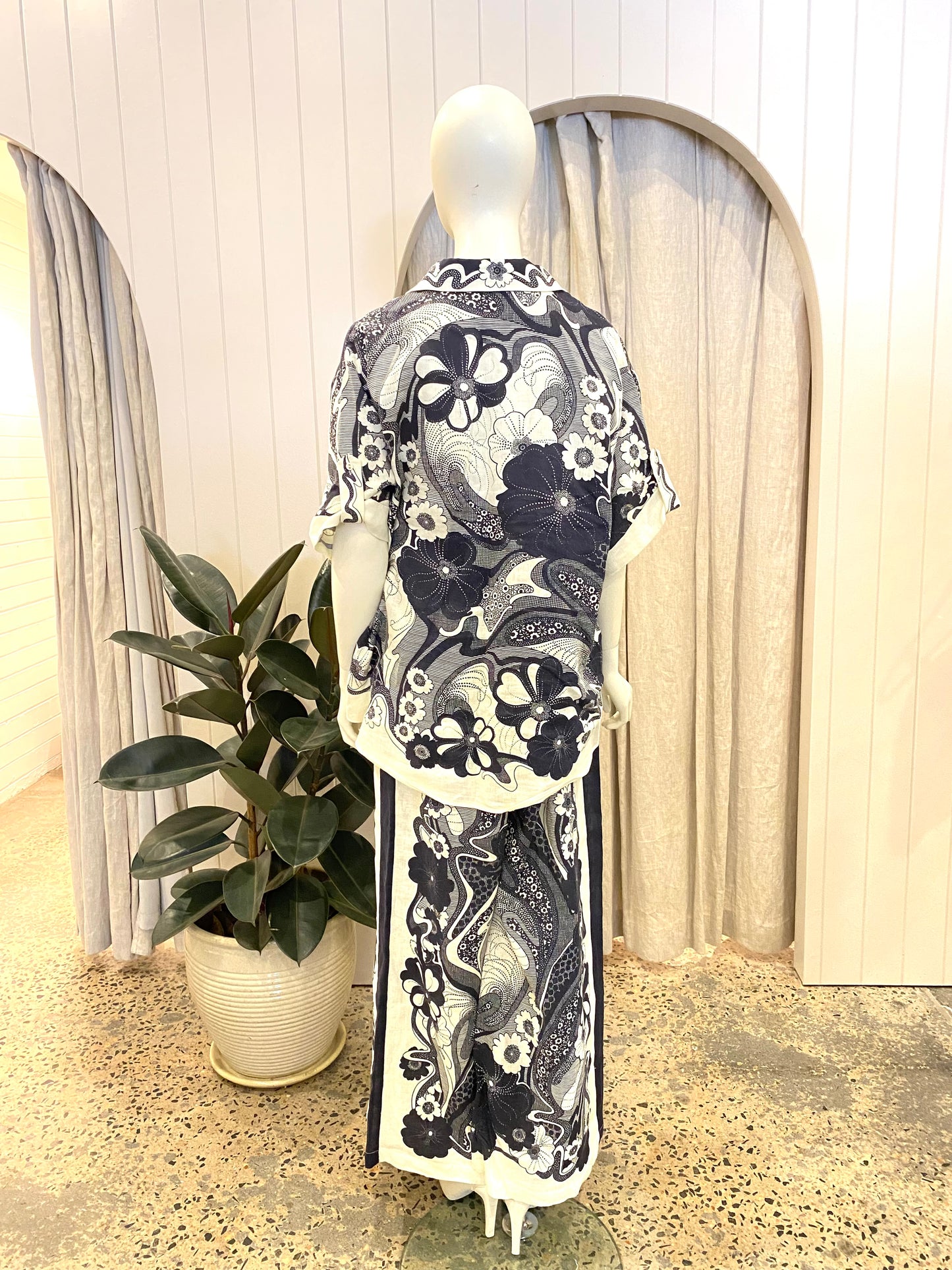 ALÉMAIS Mickey Co Ord Set in Navy - Size 16