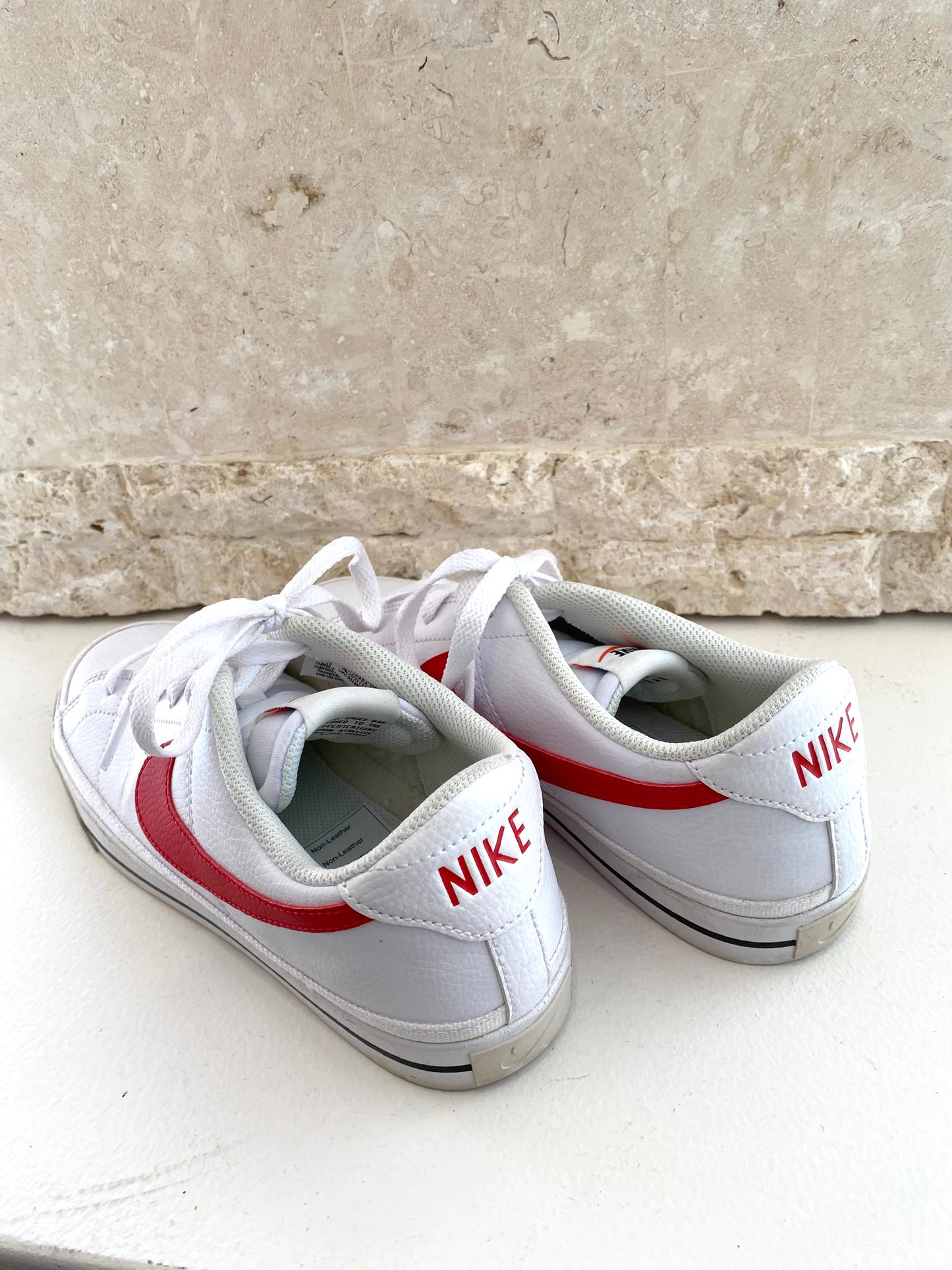 Nike Court Legacy Sneakers in White/Red - Size 41