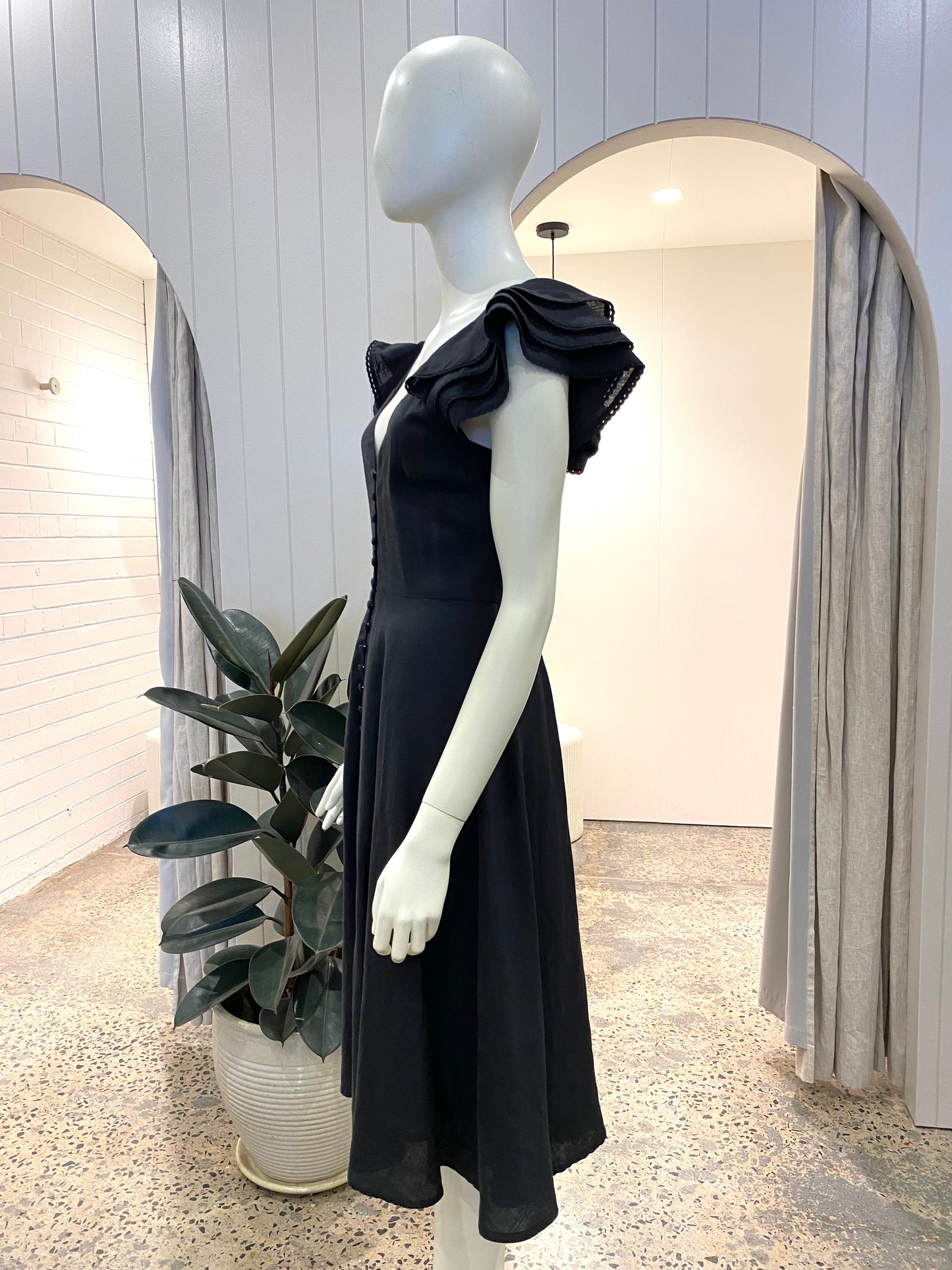 Bec & Bridge La Fontelina Ruffled Dress in Black - Size 8