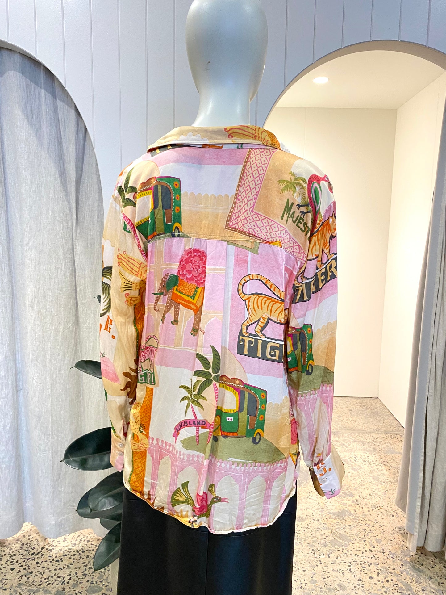 Roame Silk Blend Shirt - Size 1 (8/10)