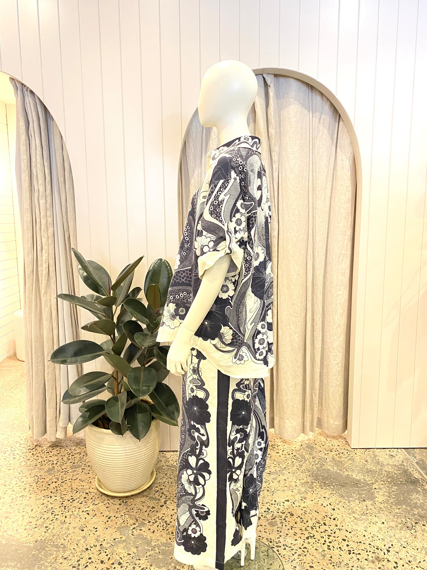 ALÉMAIS Mickey Co Ord Set in Navy - Size 16