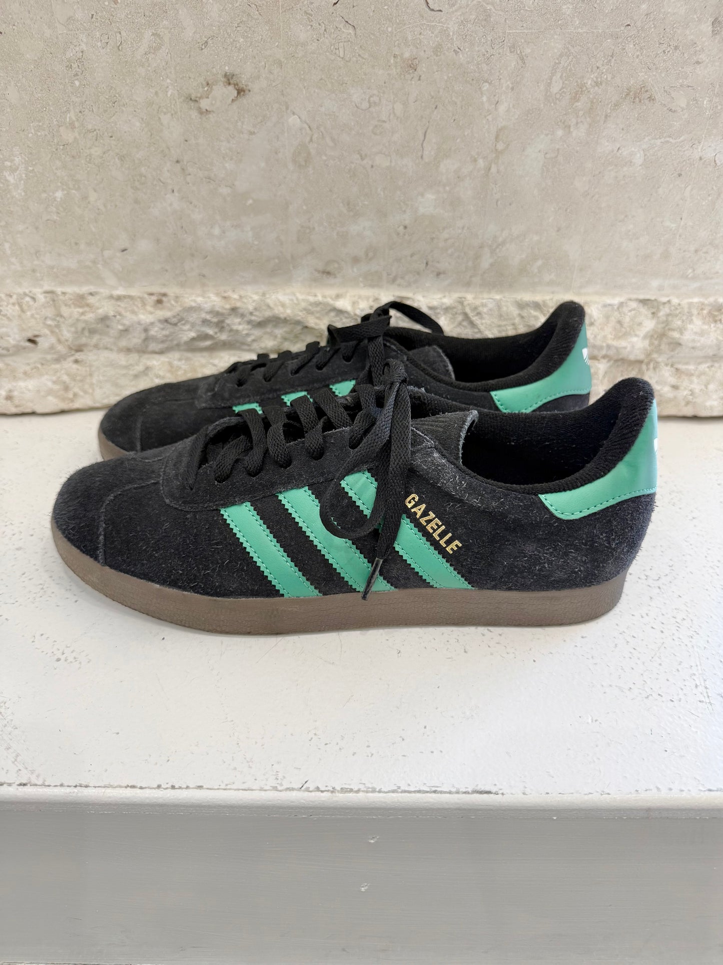 Adidas Black and Green Gazelle Sneakers - Size 8