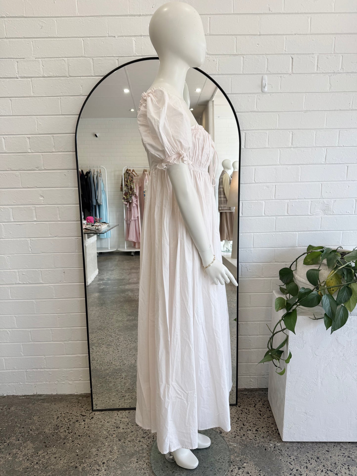 Selkie 'Seashell' Gown in Light Pink - Size M (10-12)