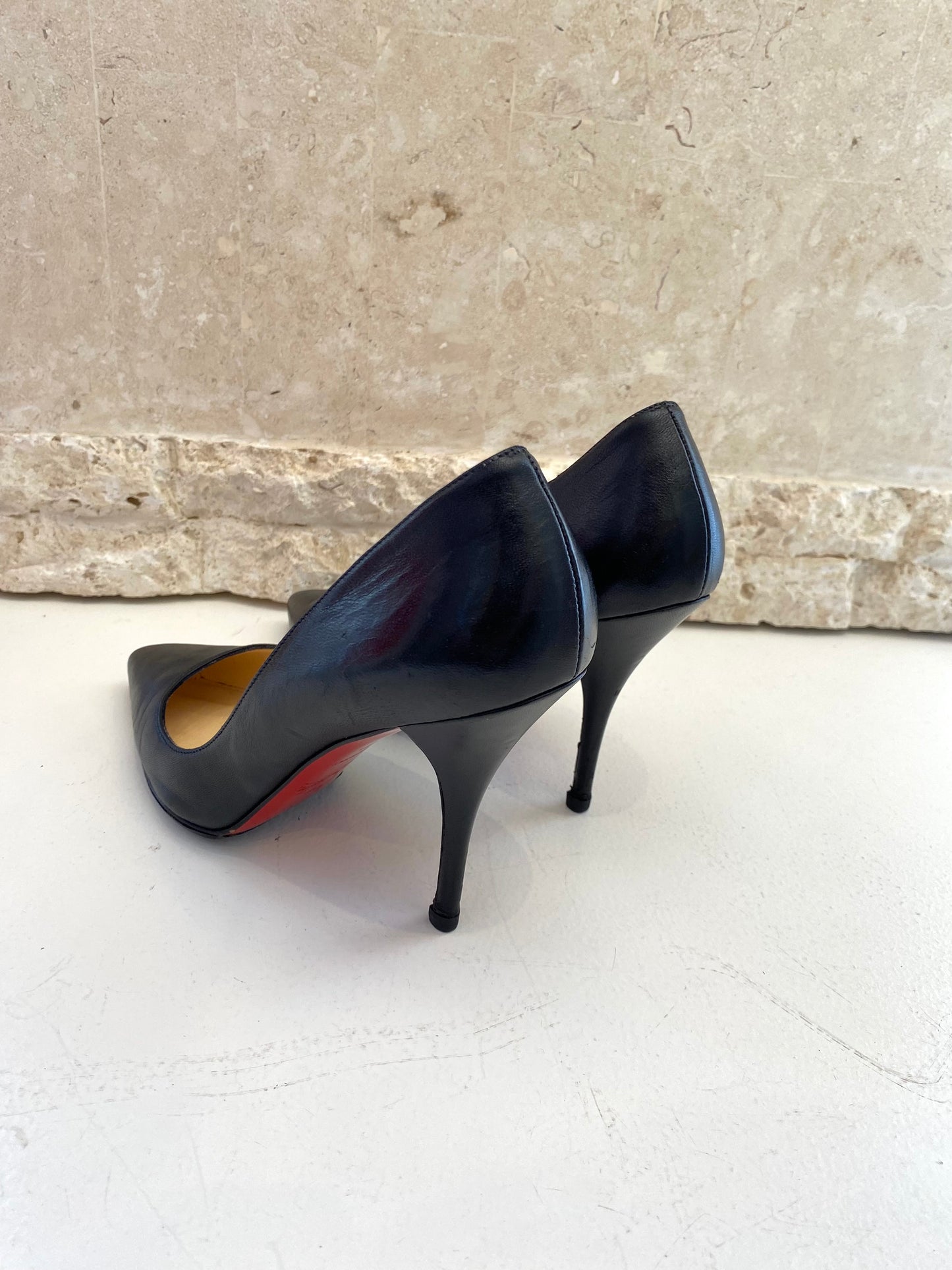 Christian Louboutin Apostrophy Pumps - Size 37.5