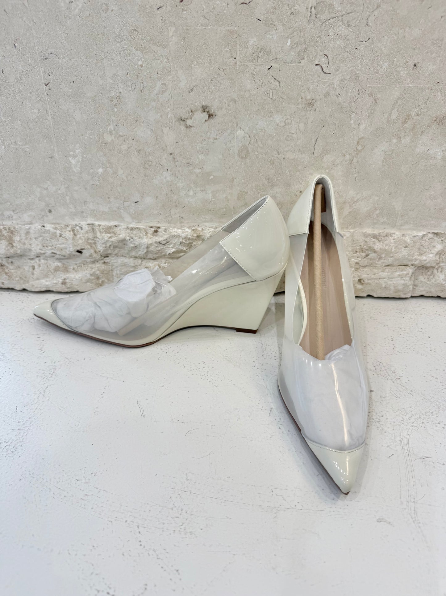 Brand New In Box Lana Wilkinson Eileen Heels – Ivory Vinylite – Size 38/7.5