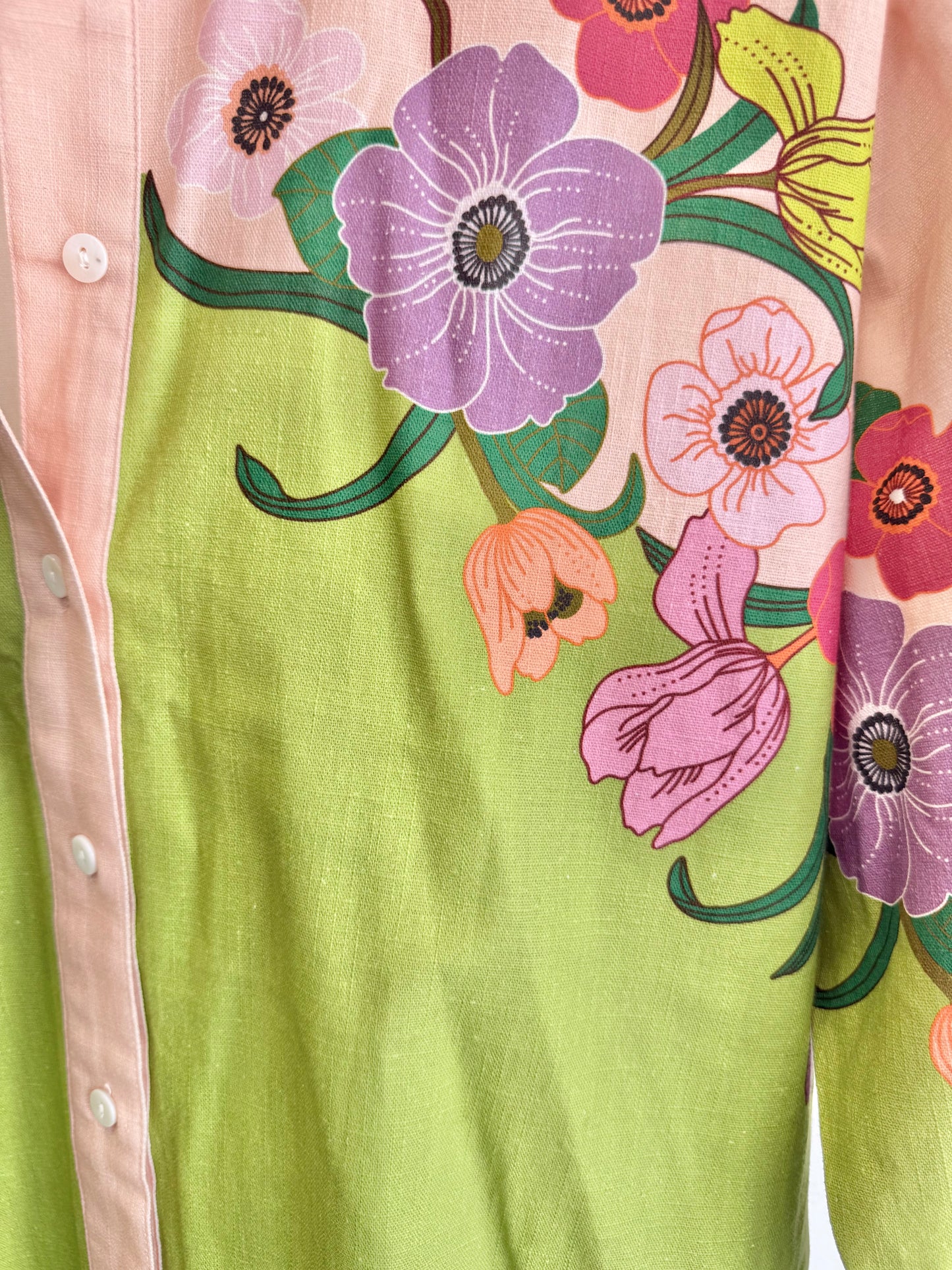 BNWT Bohemian Traders Jewel Floral Long Sleeve Shirt – Chartreuse - Size M