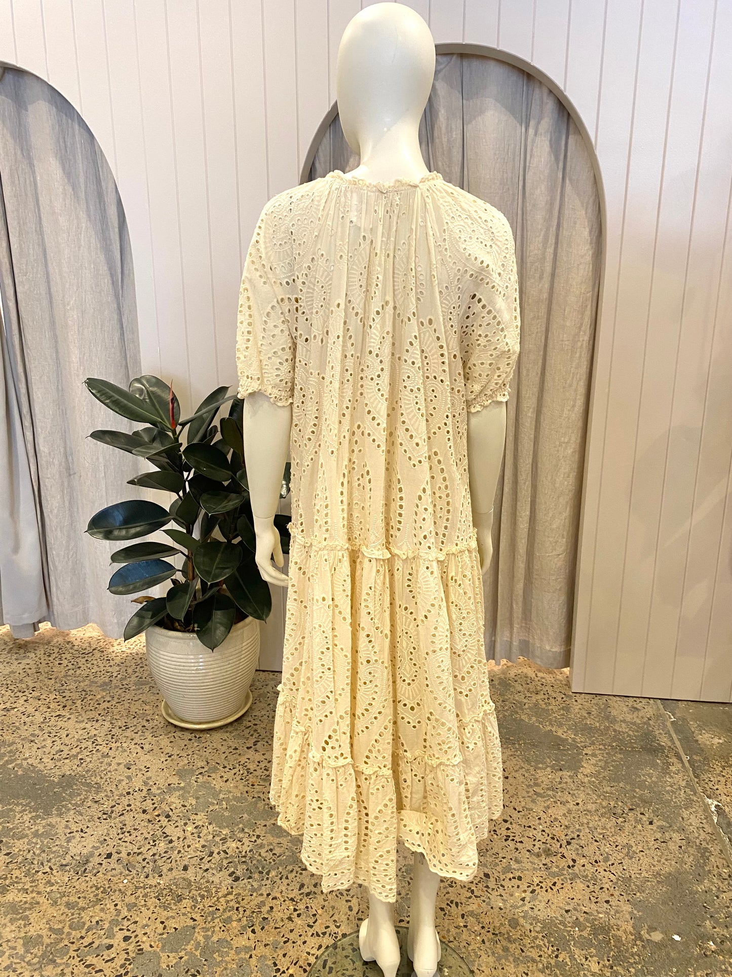 Spell and The Gypsy Cream Fairytale Broderie Anglaise Midi Dress - Size L