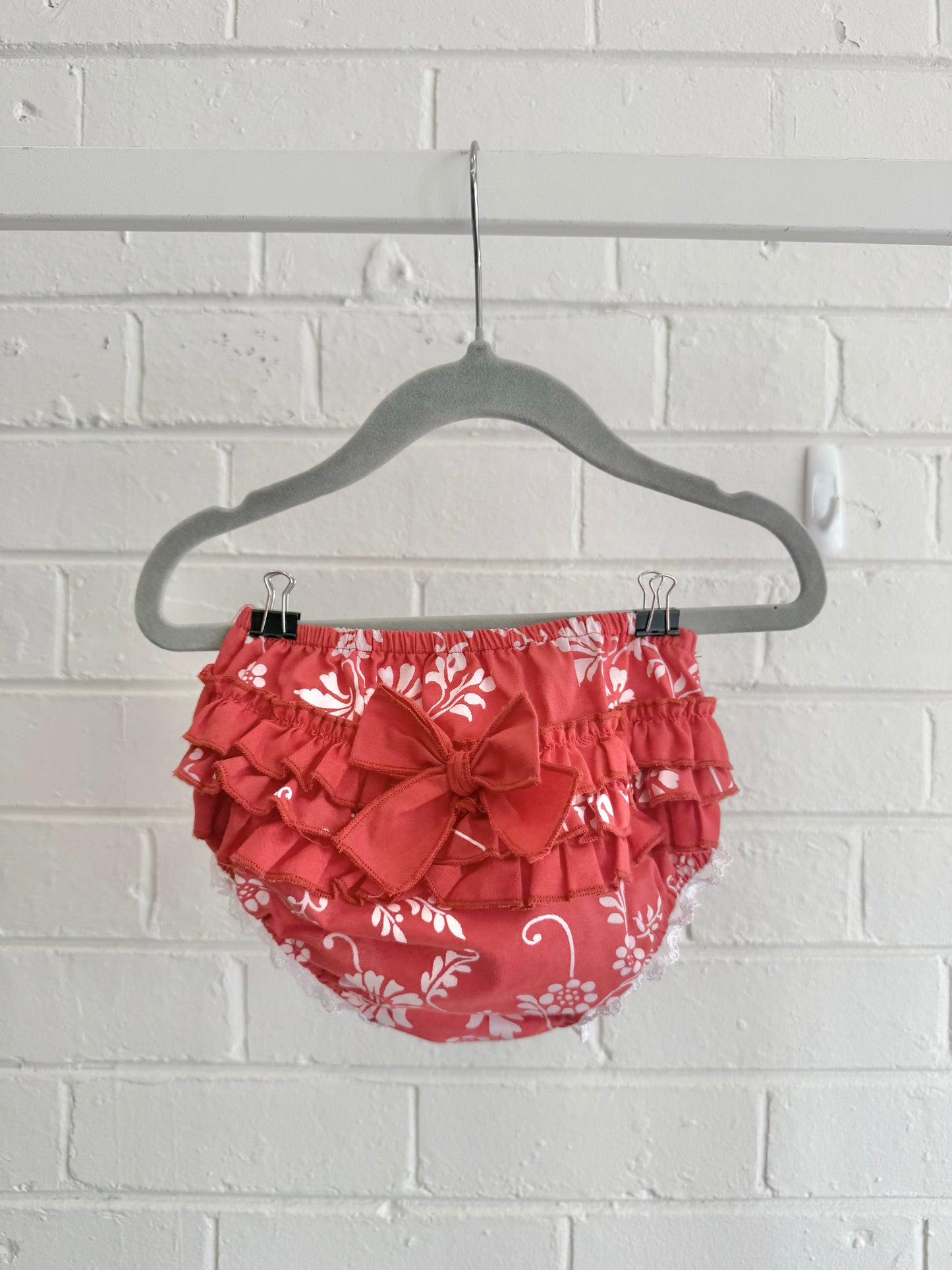 Dolce Petit Red/White Floral Dress, Bloomers and Bonnet - Size 6 - 12m