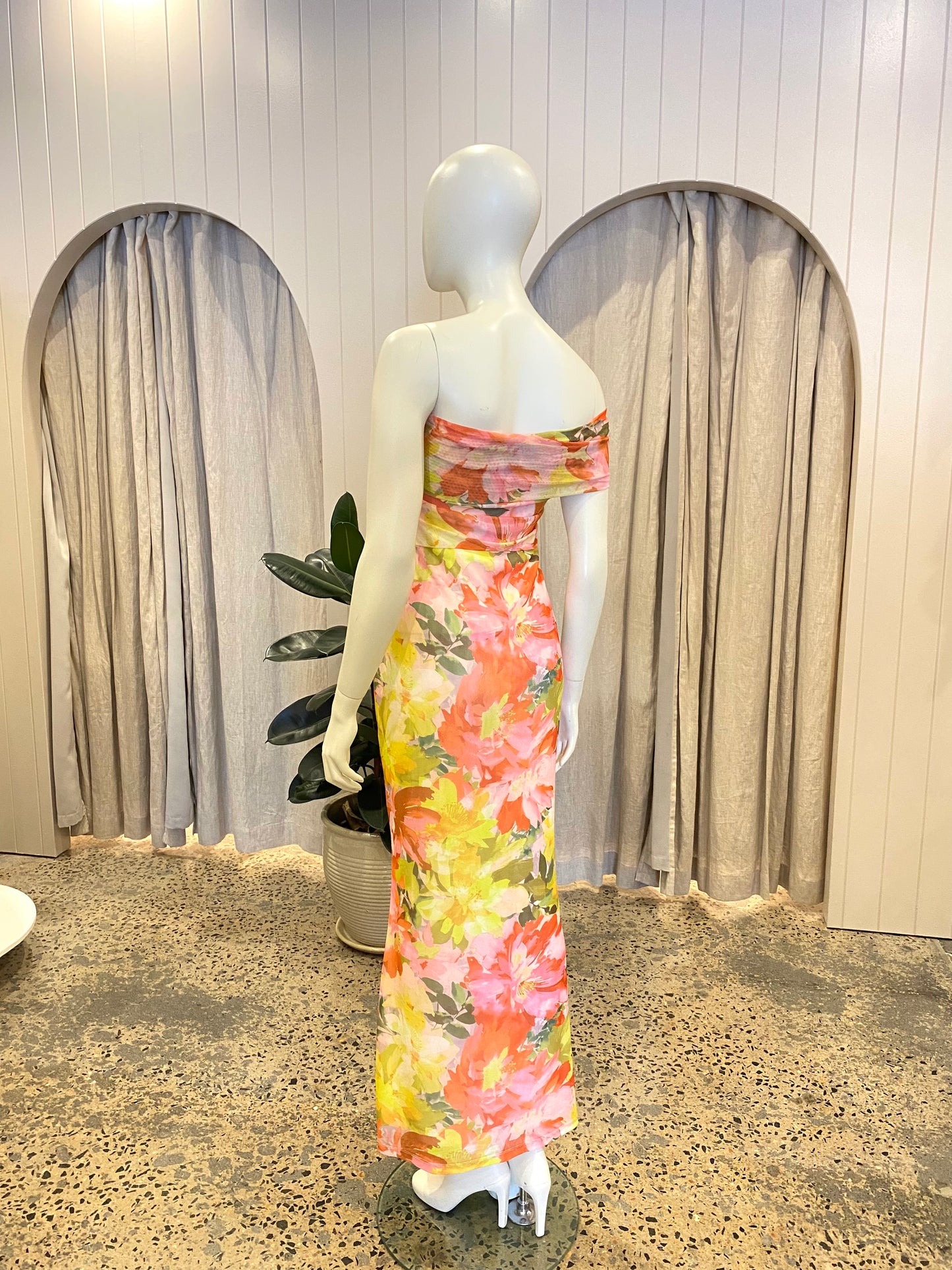 By Nicola Paloma Sleeveless Mesh Maxi Dress Floral Confetti - Size 14