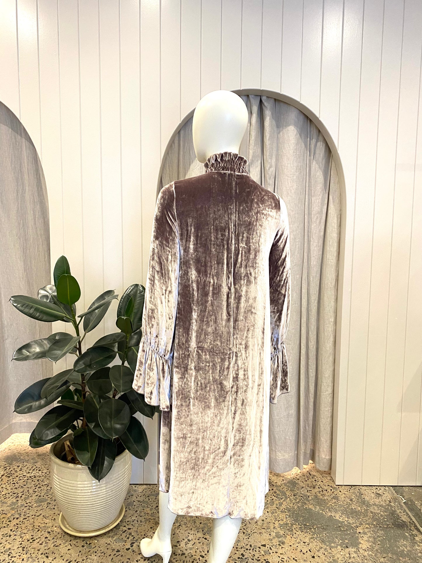 See By Chloe Ash Rose Crushed Velvet Midi Dress - Size 6 - 8