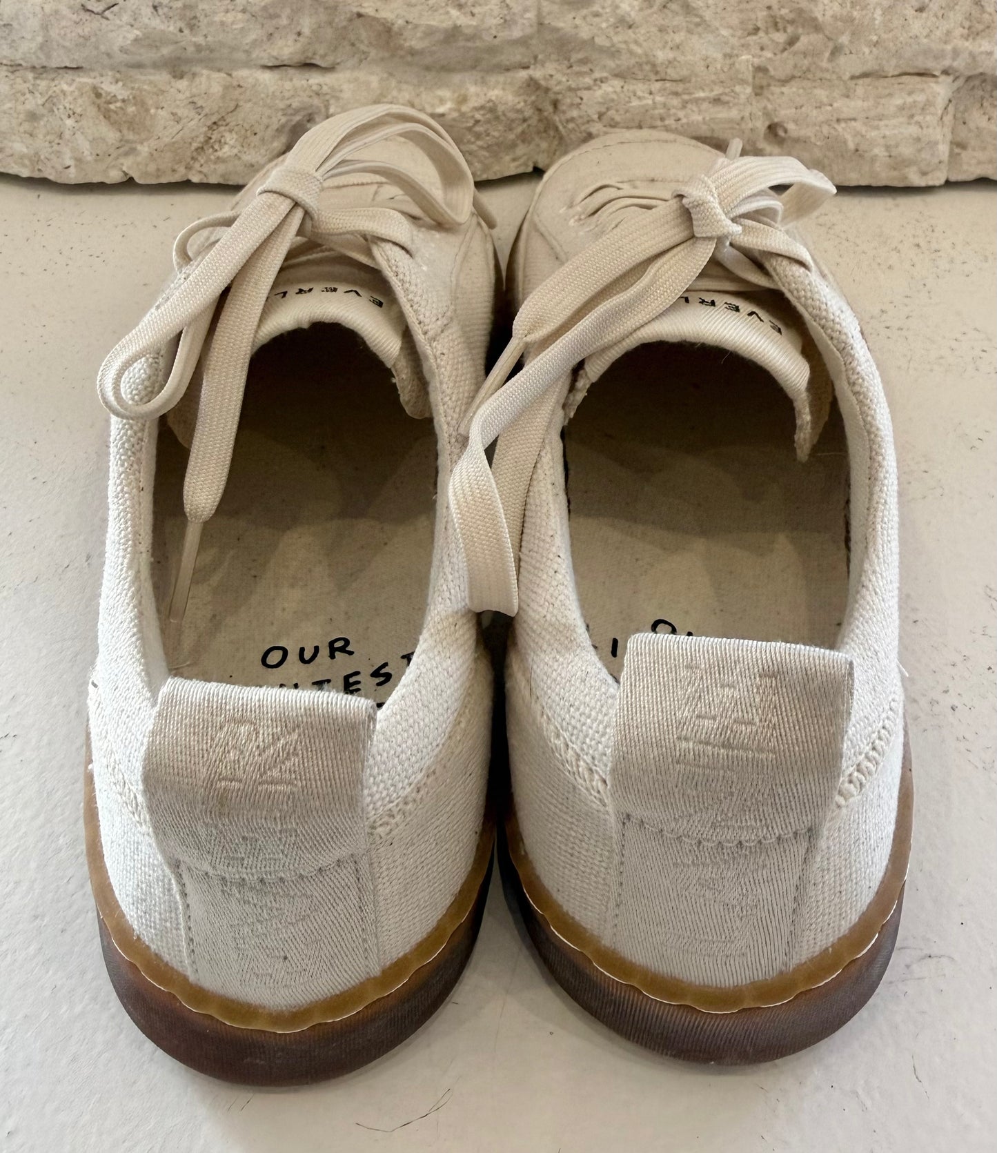 Everlane Canvas Thread Bare Sneaker - Size 10