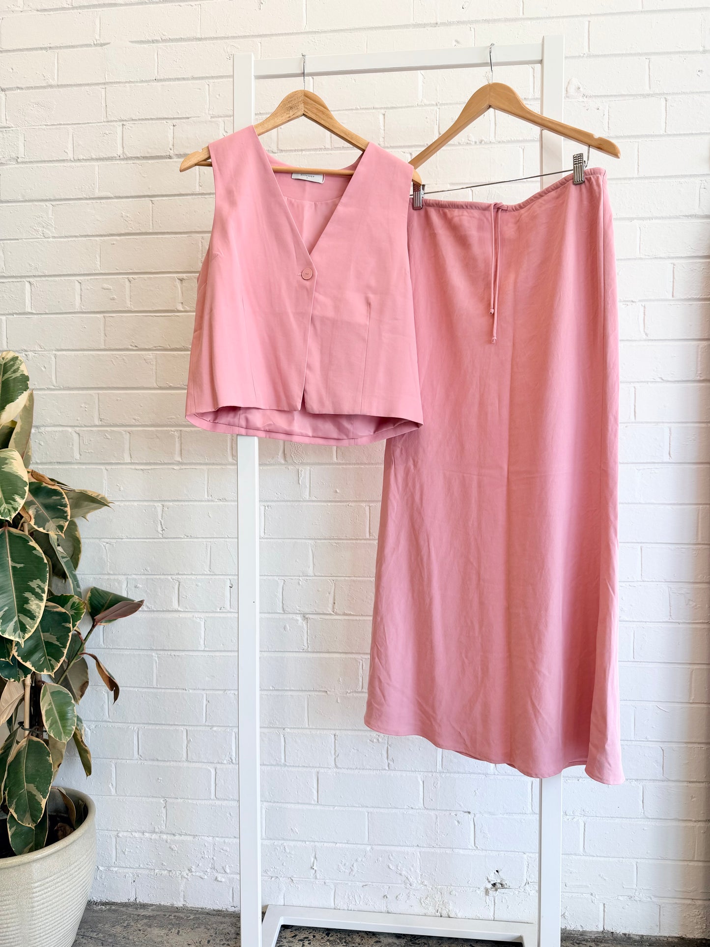 Nude Lucy Pink Petra Vest and Skirt Set - Size L (12)
