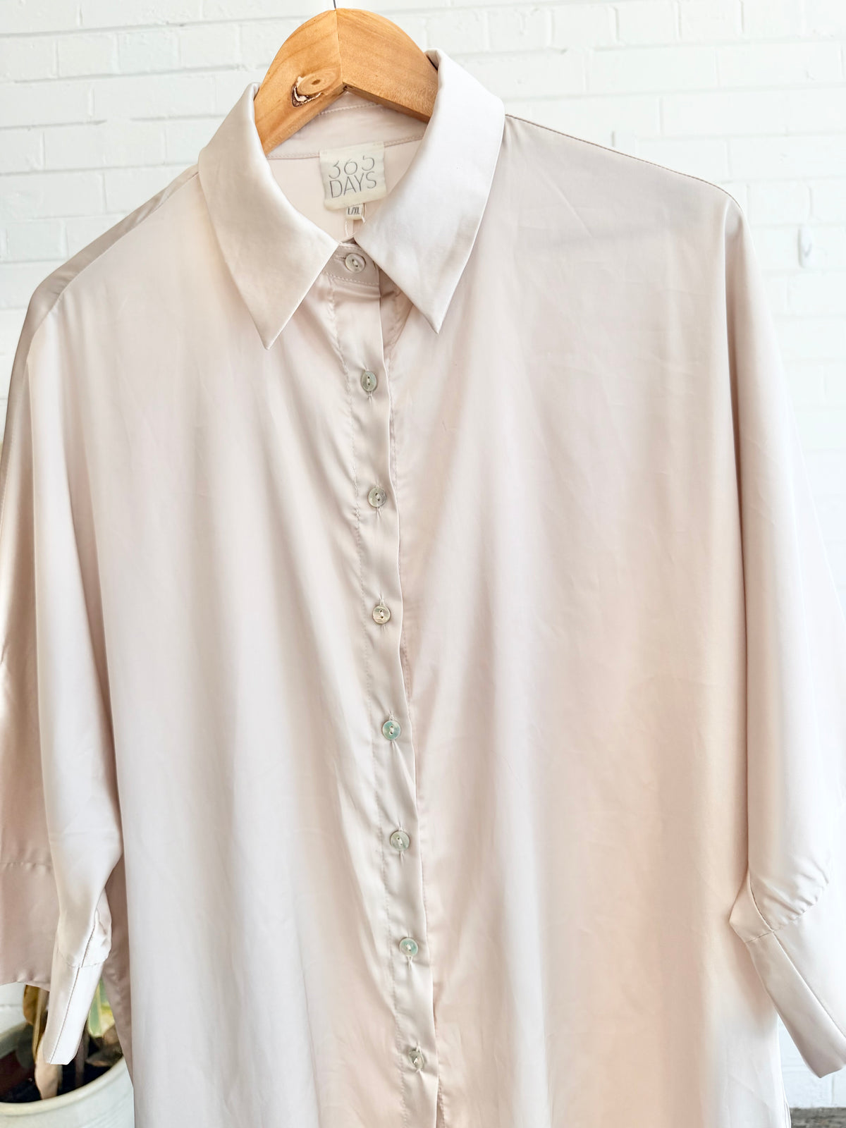 365 Days Pearl Button Up Shirt - Size L/XL