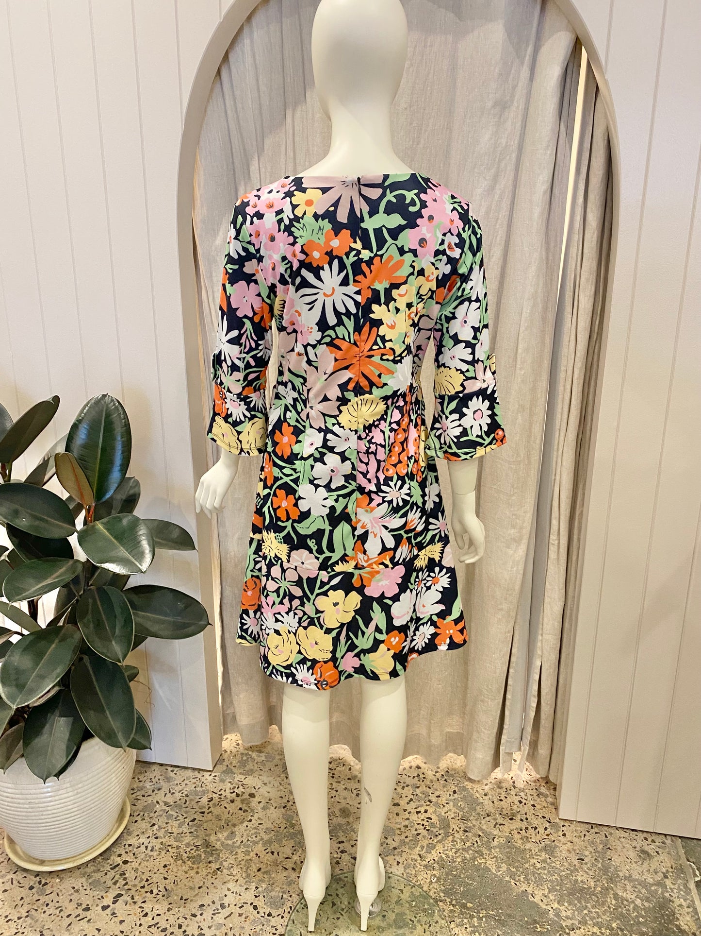 Binny floral shift dress - Size 10