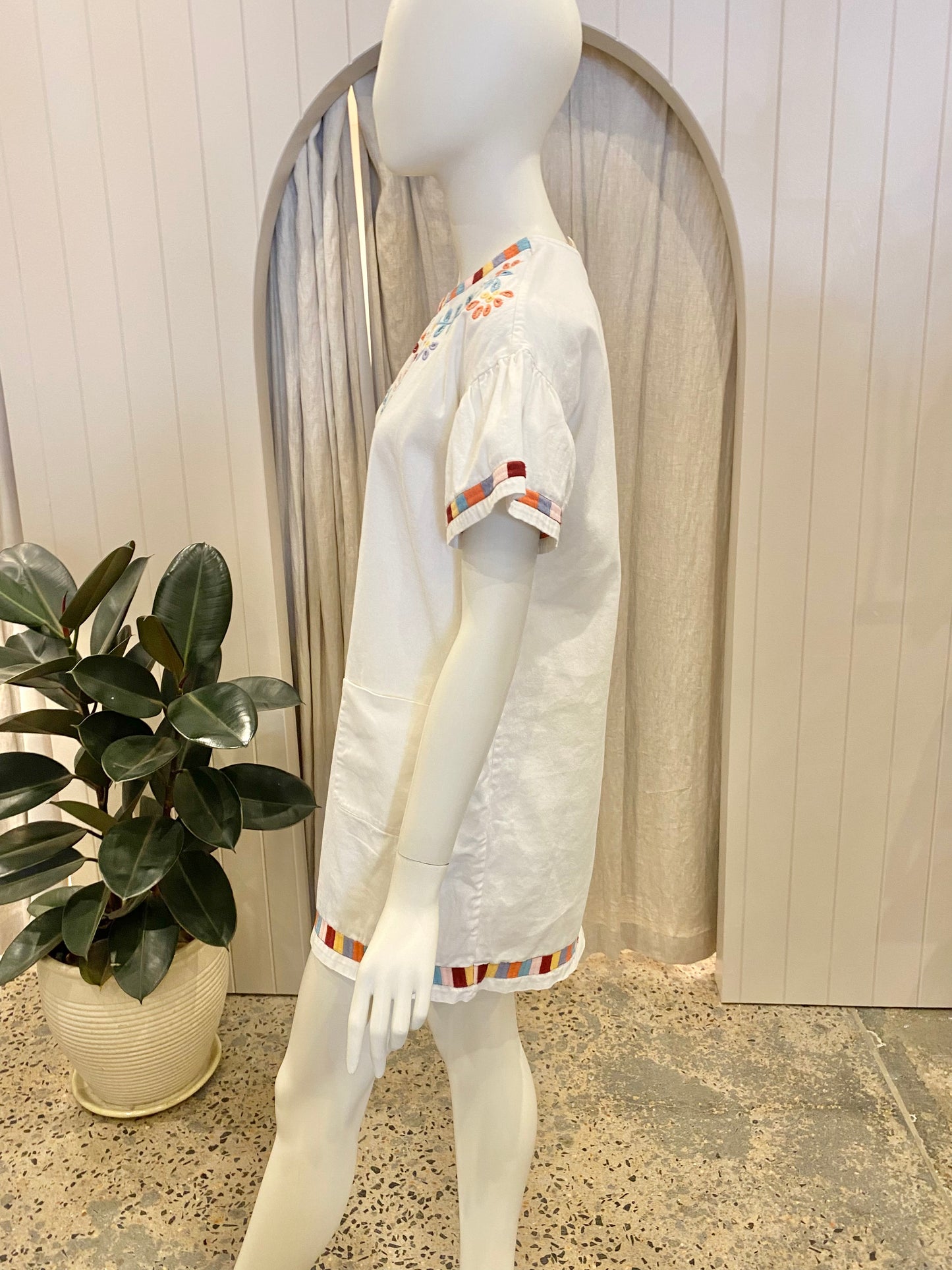 Sezane Kylie Embroidered Dress - Size 34 (au6/8)