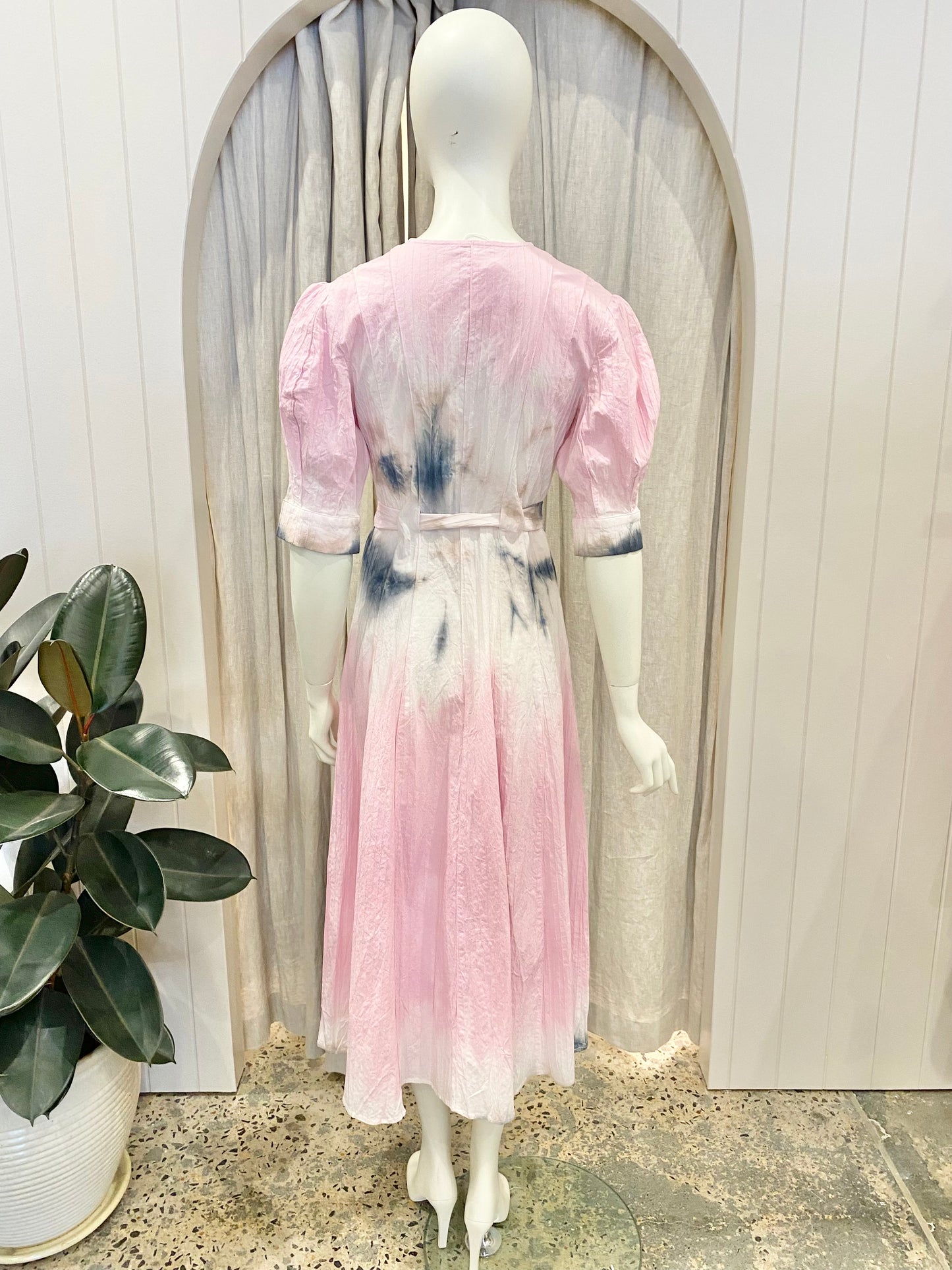 Luuda Zipper Dress in Gloss - Size Small (8/10)