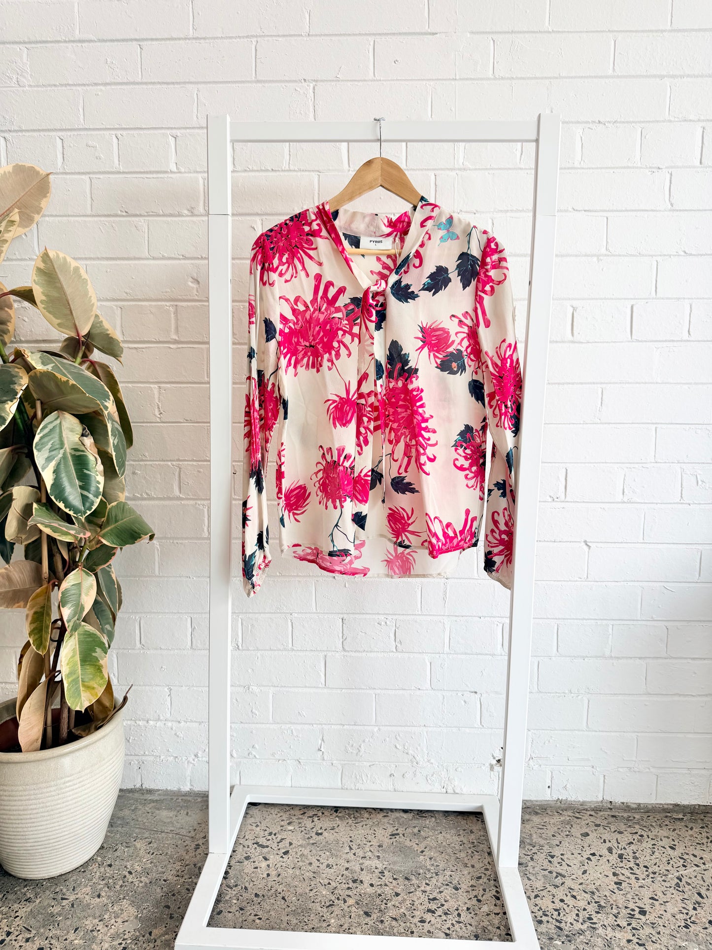 Pyrus White Silk Floral Print Blouse - Size L (12)