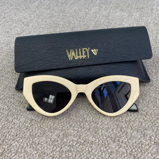 Valley Eyewear Cateye Sunglasses