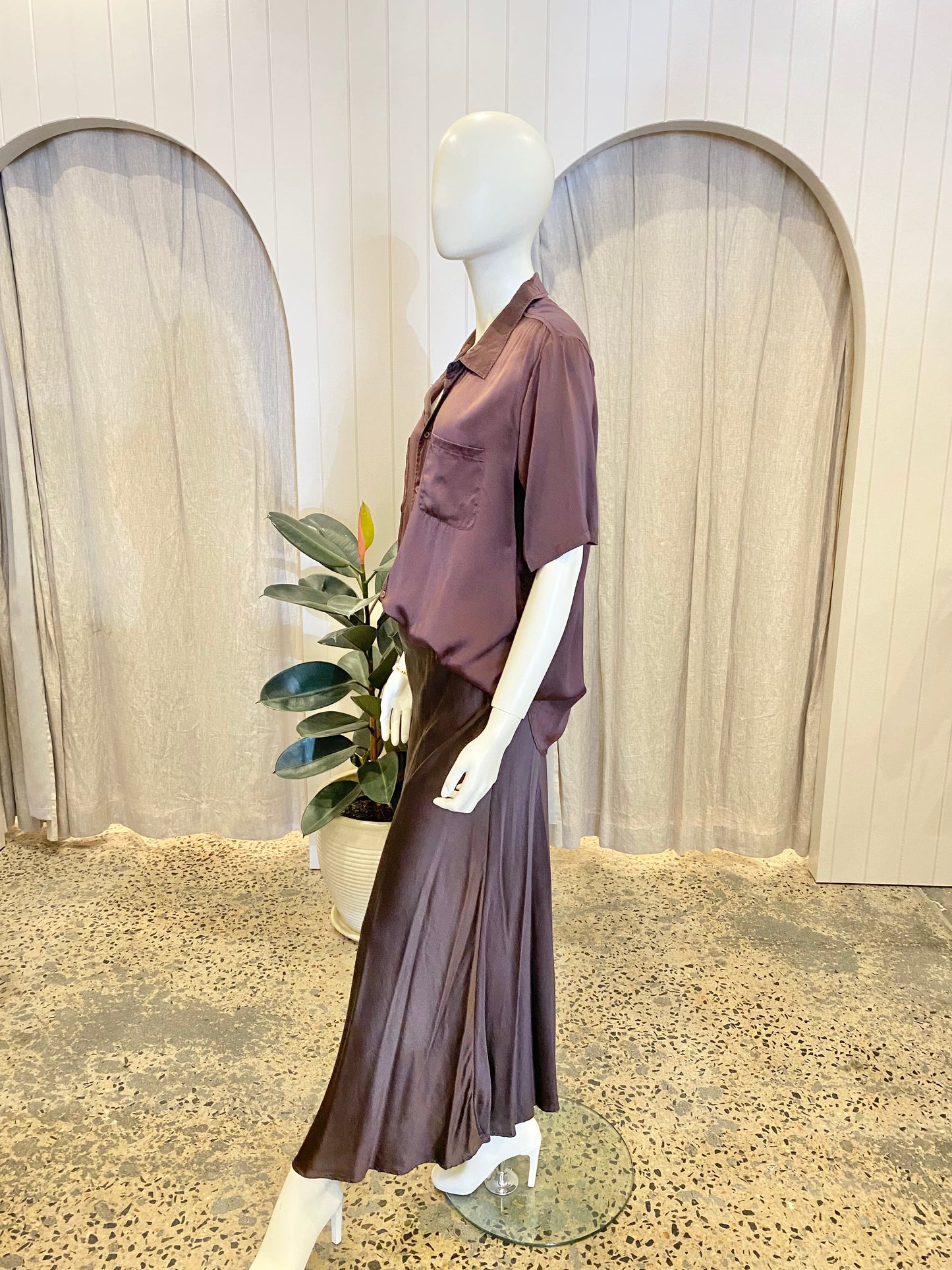 Silk Laundry Silk Chocolate Shirt and Skirt Set - Size XL