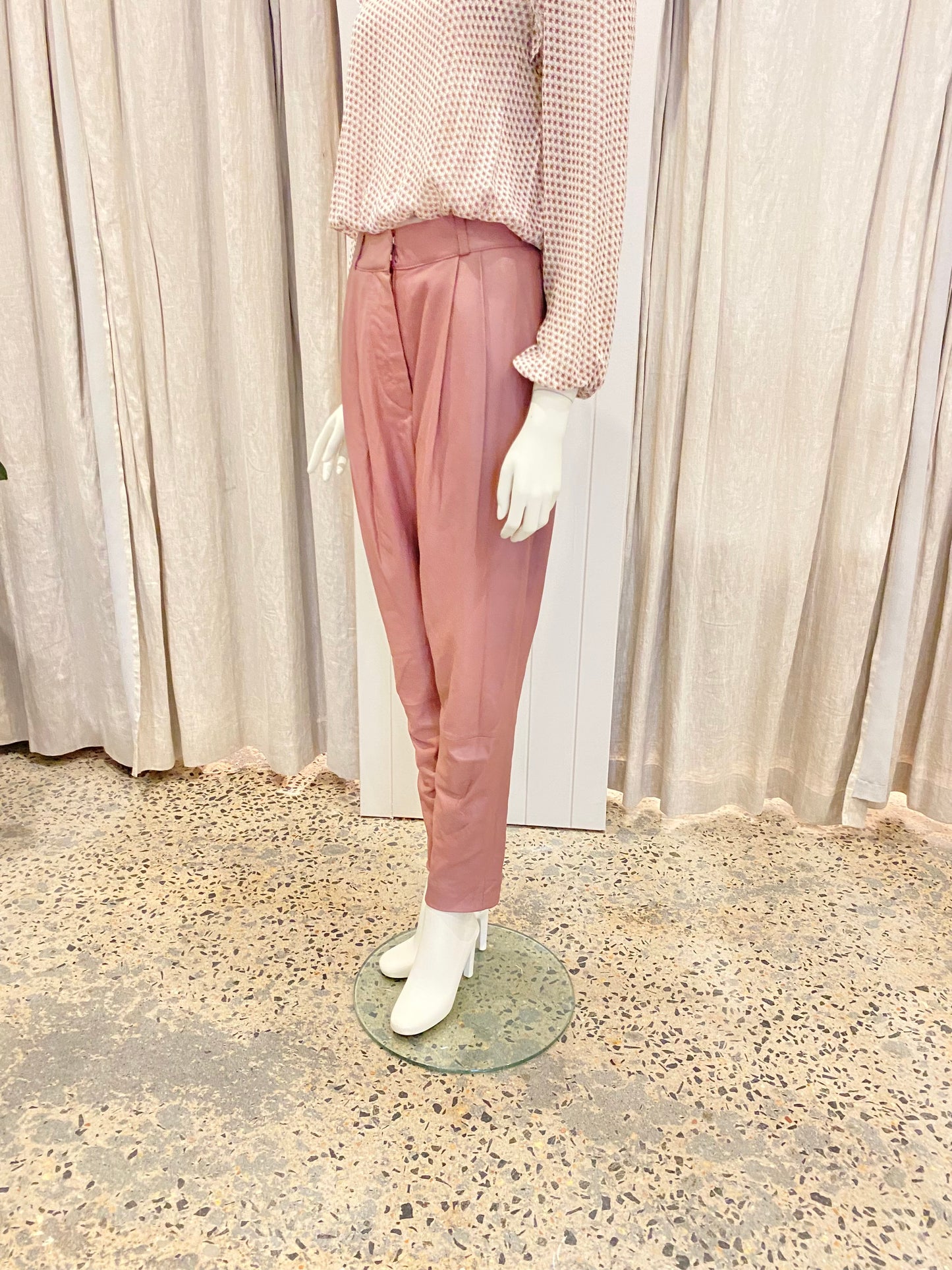 Zimmermann 'Tempest' Leather Pleated Pants in Antique Rose - Size 0 (8)