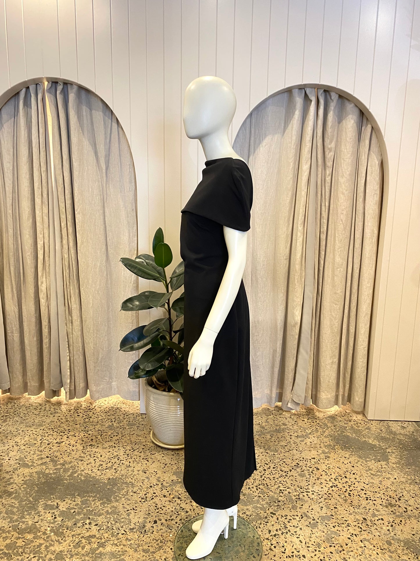 Effie Kats Black Cap Sleeve Dress - Size 14