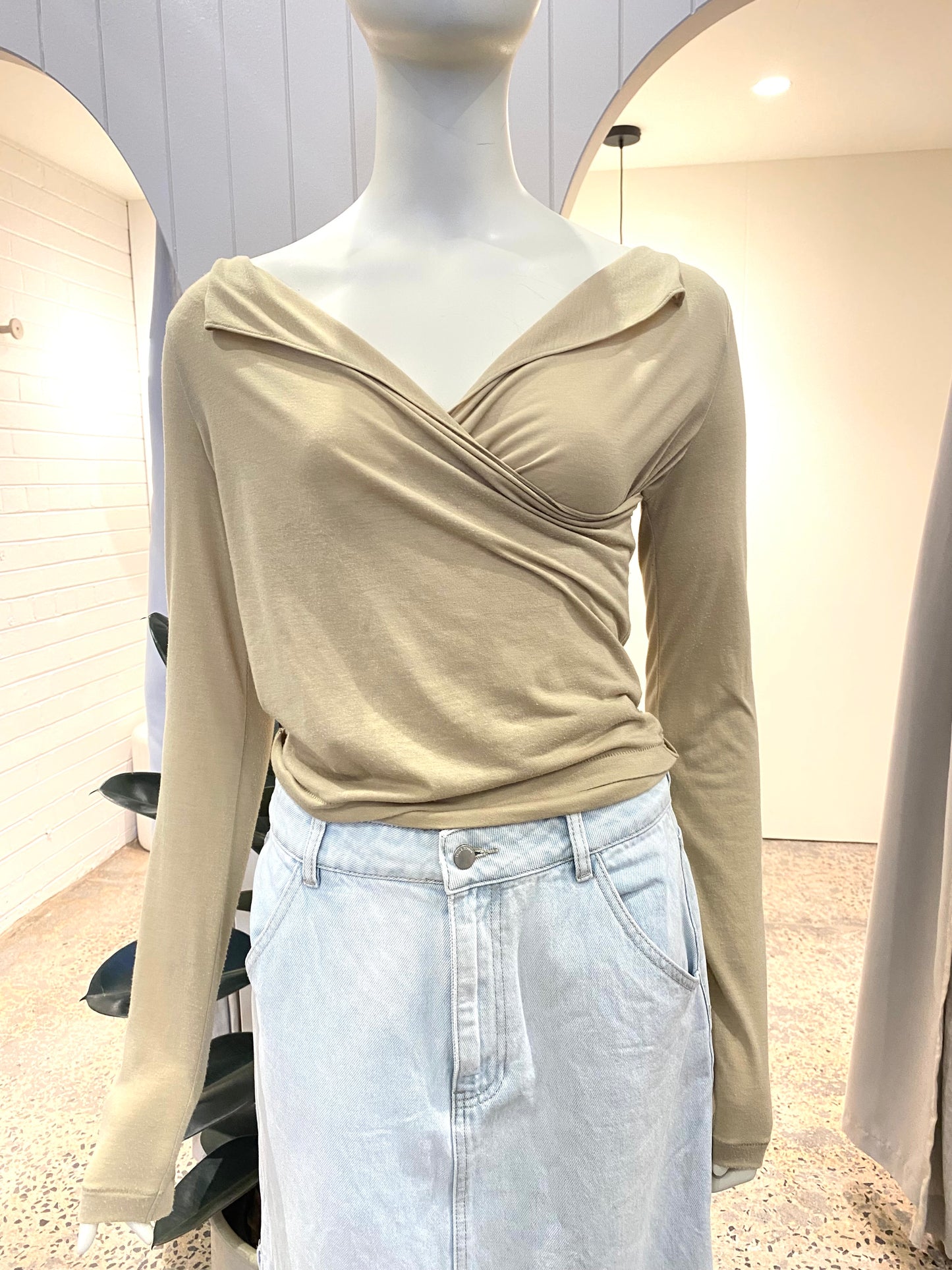 Camilla & Marc Akari Cowl Neck Top in Oyster - Size 10